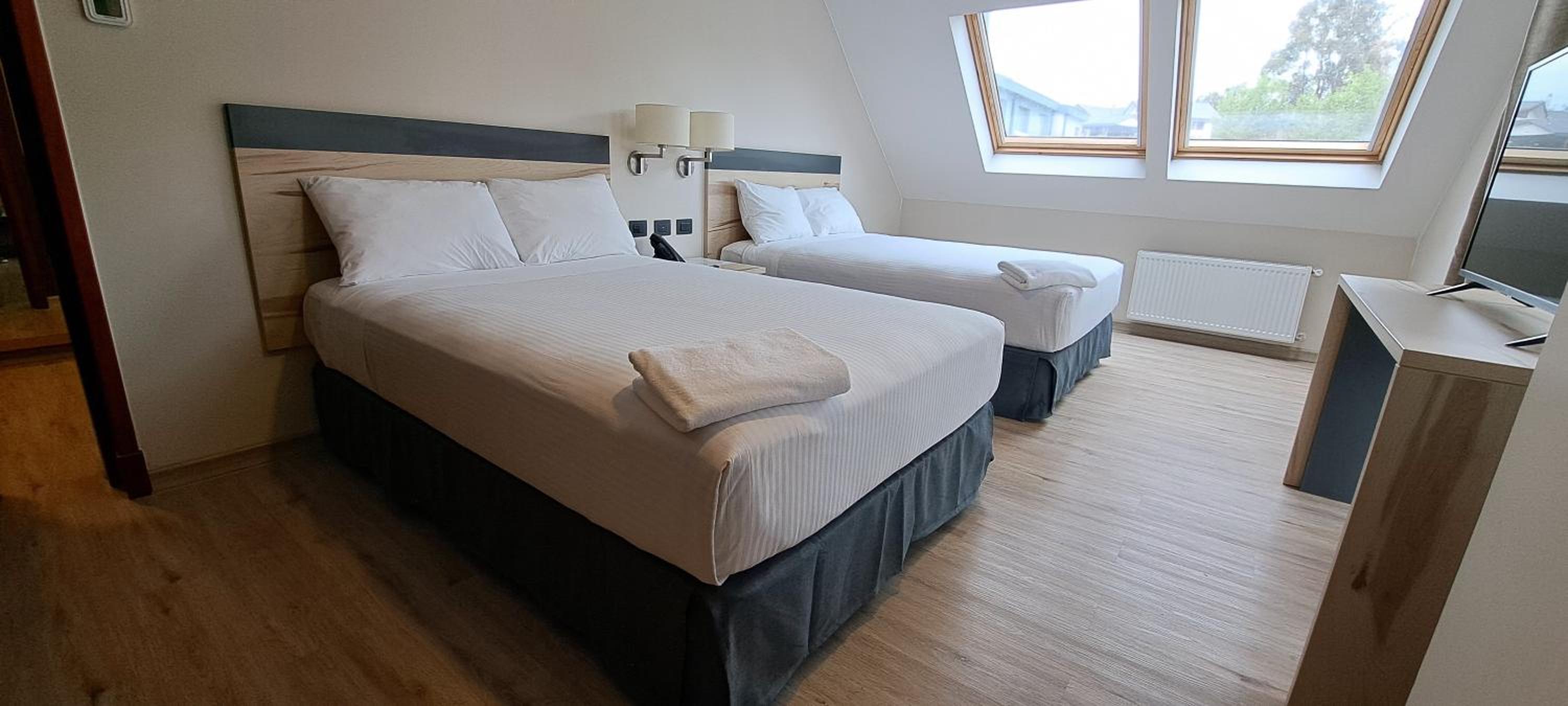 Standard Twin Room photo 2