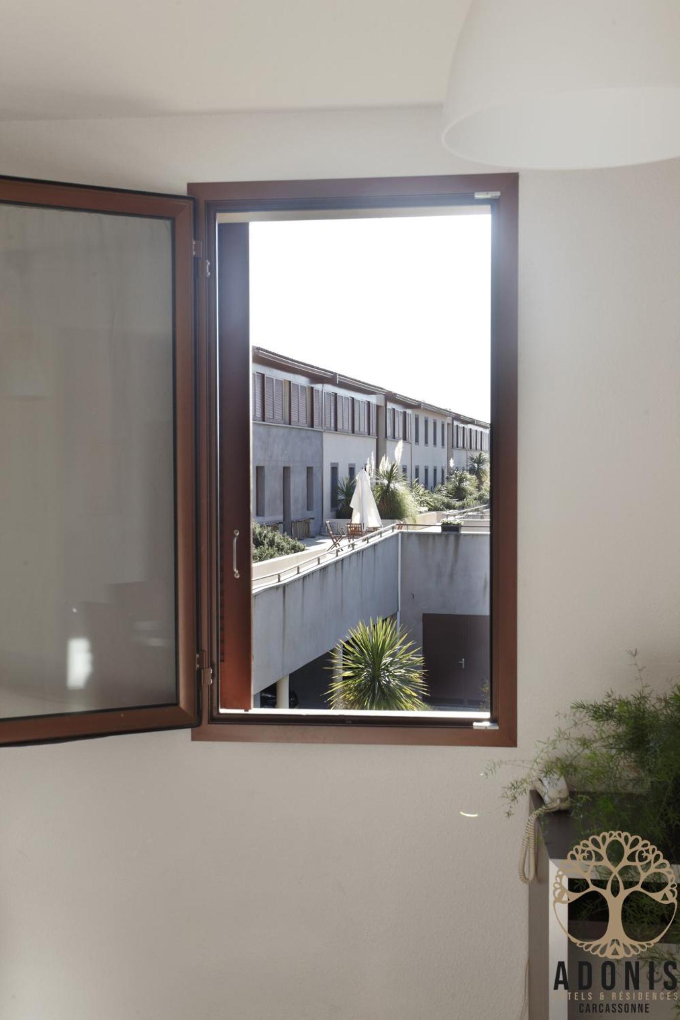 Studio (2 Adults) - Photo 2