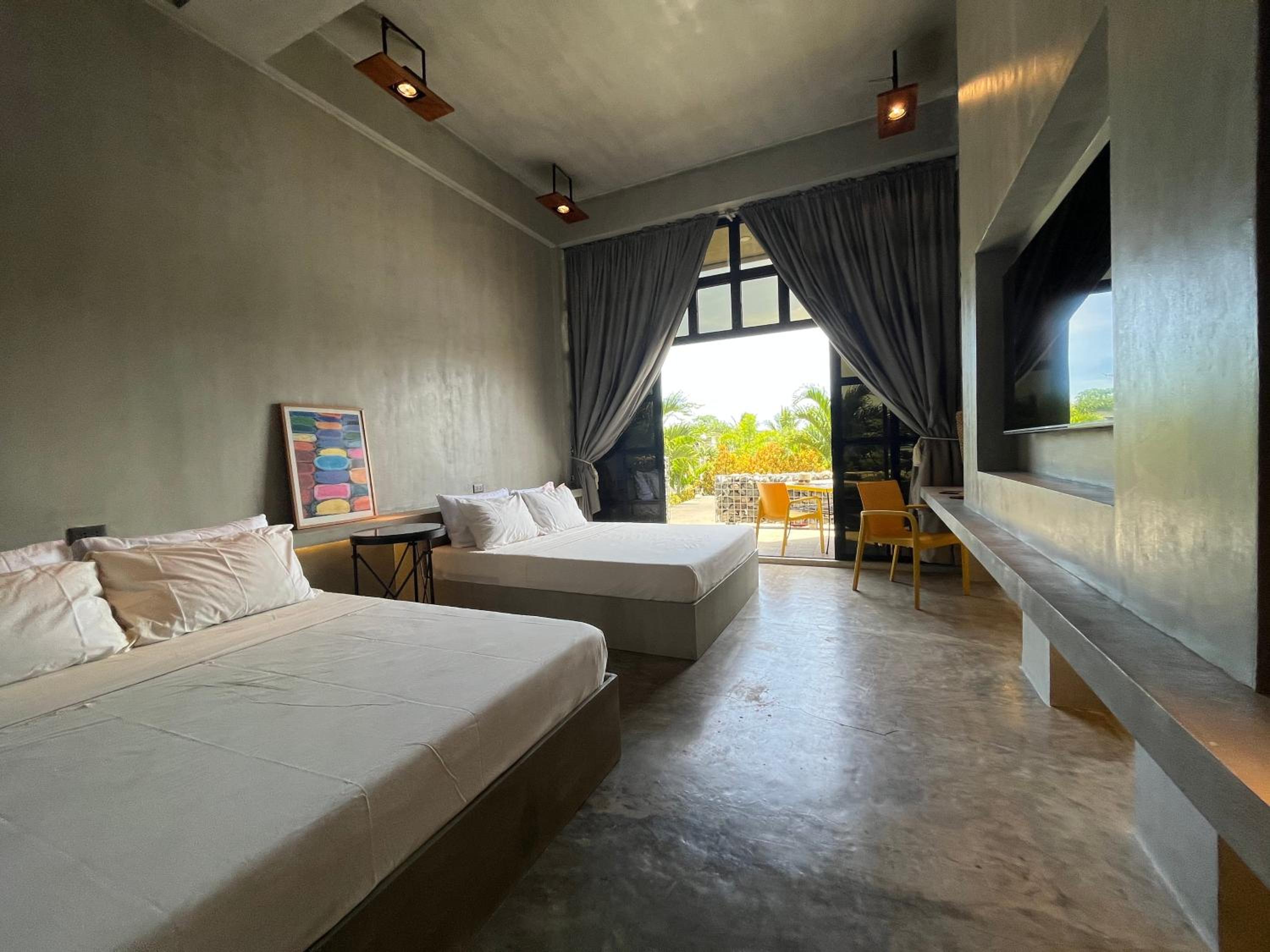 Deluxe Double or Twin Room with Pool Access - Photo 1