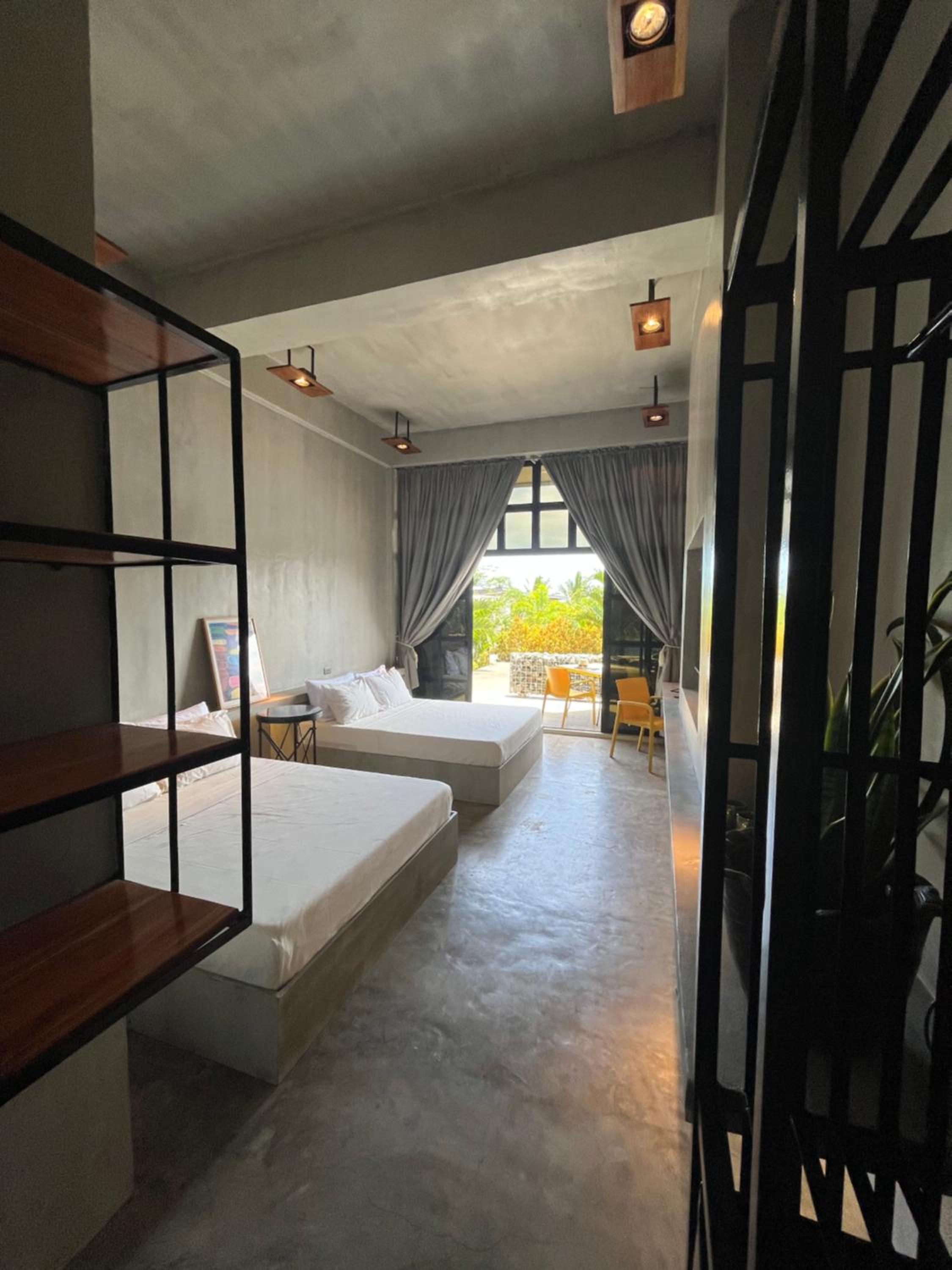 Deluxe Double or Twin Room with Pool Access - Photo 4