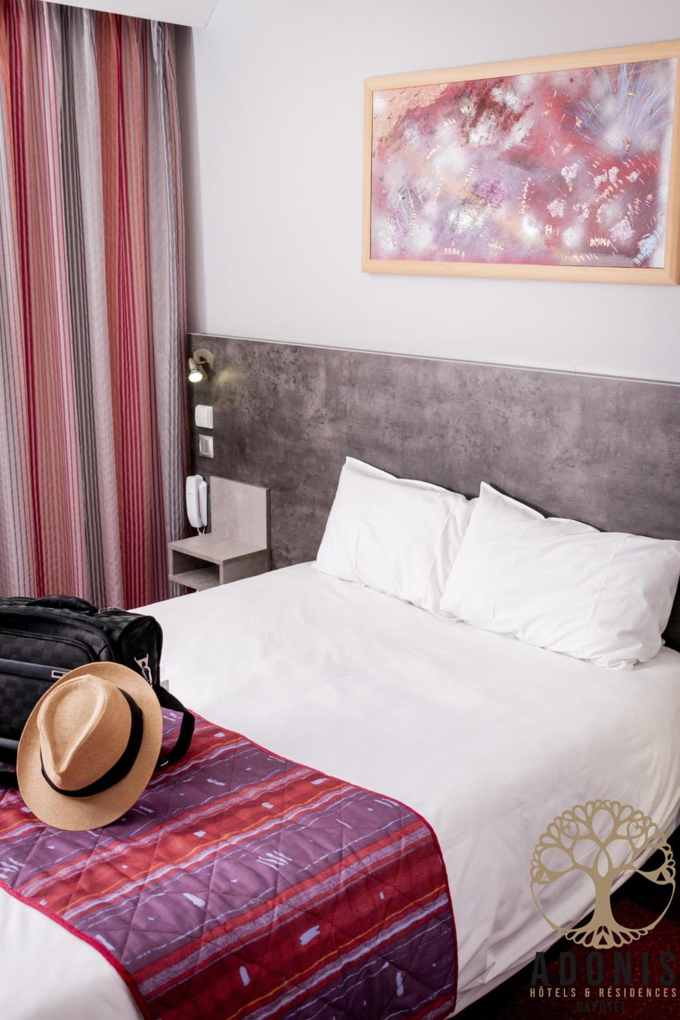 Standard Double Room - Photo 6