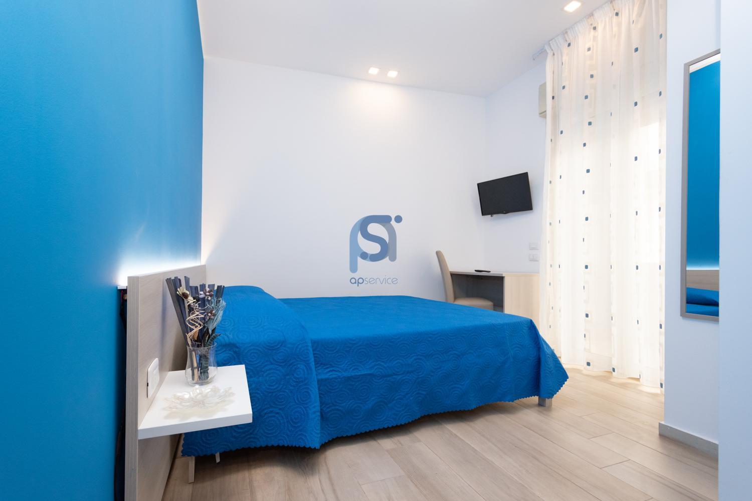 Large Double Room photo 3