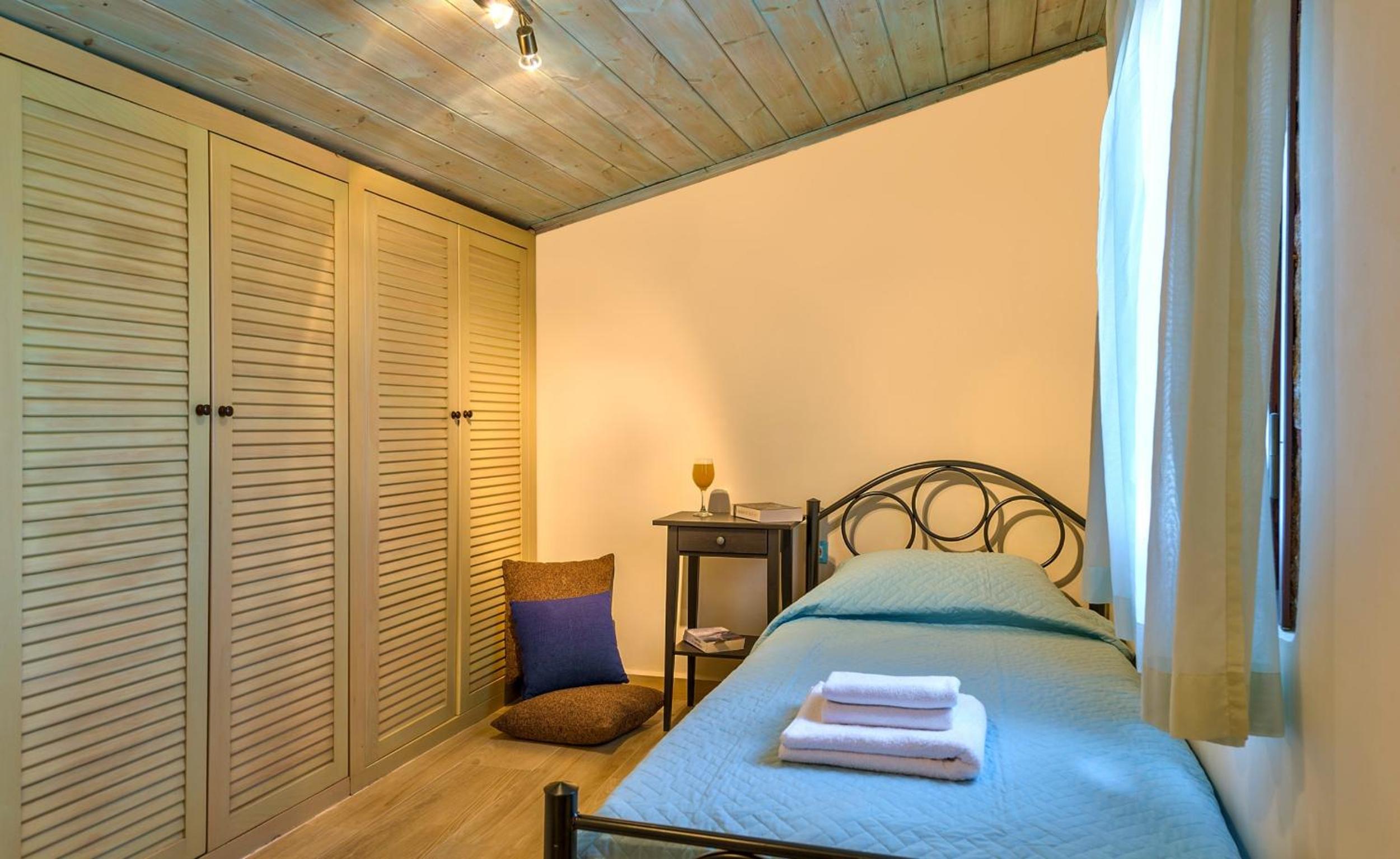 Deluxe Traditional Two Bedroom Suite