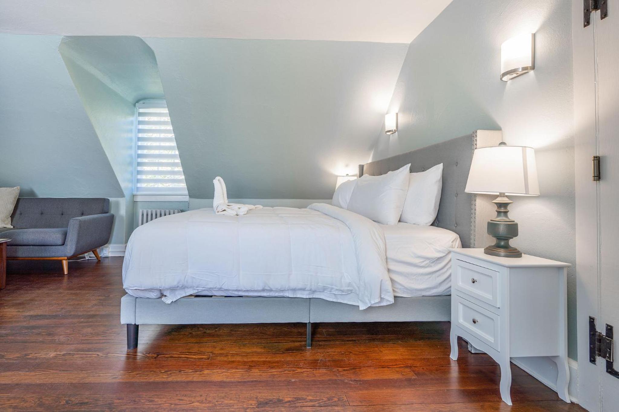 King Room with Garden View