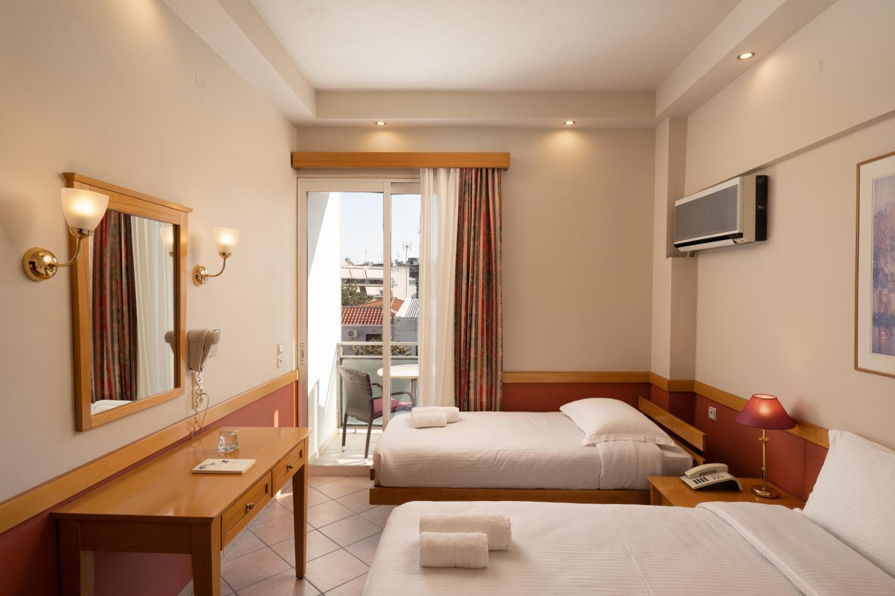 Double Room - Photo 3