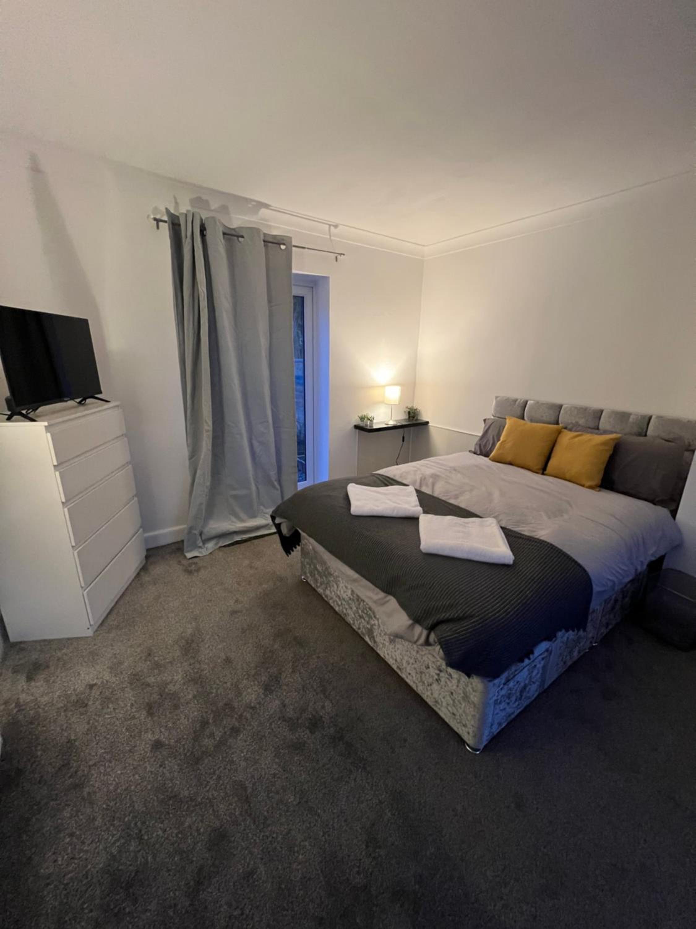Apartment photo 1