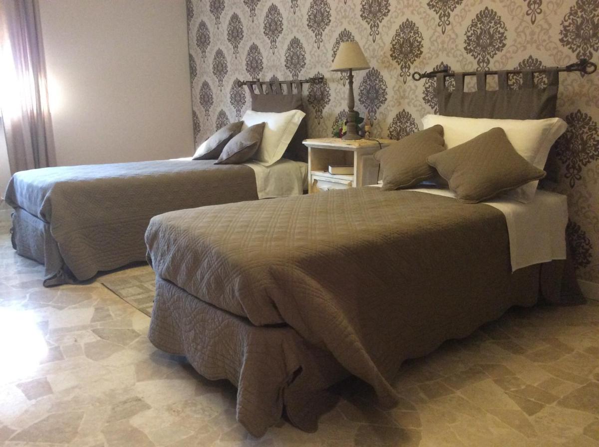 Twin Room photo 2