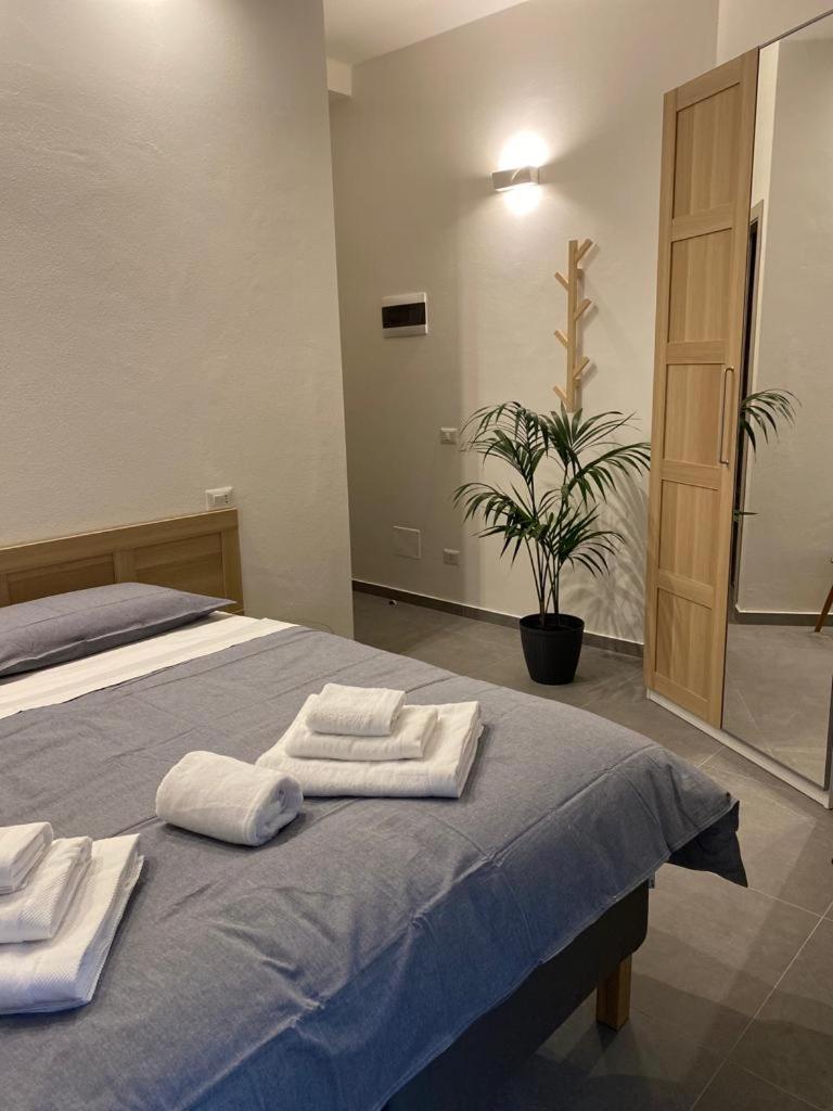 Double or Twin Room with Private Bathroom photo 2