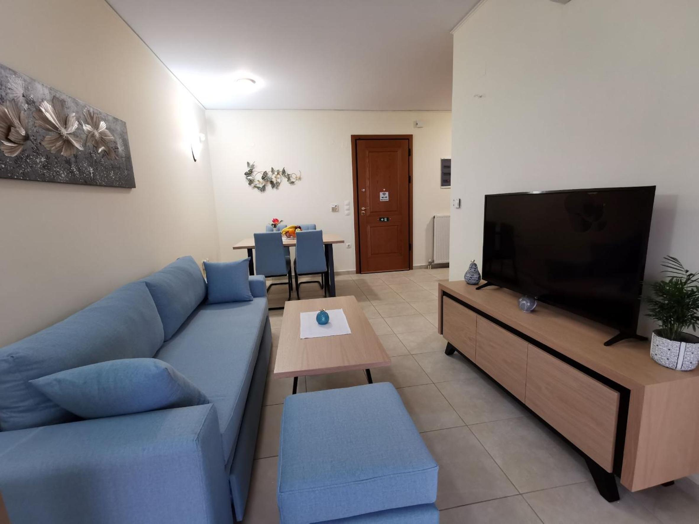 One-Bedroom Apartment photo 1