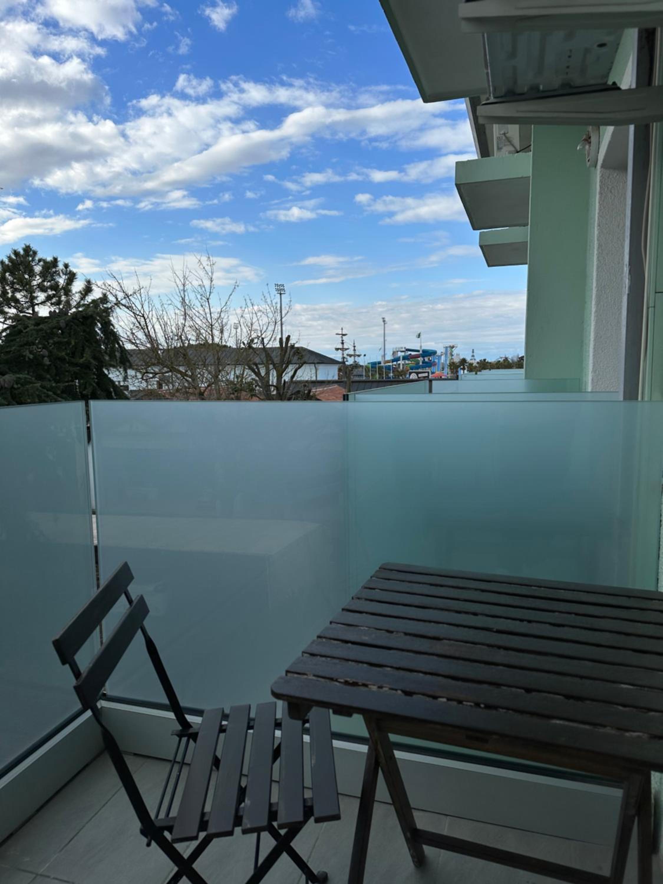 Double or Twin Room with Balcony - Photo 5