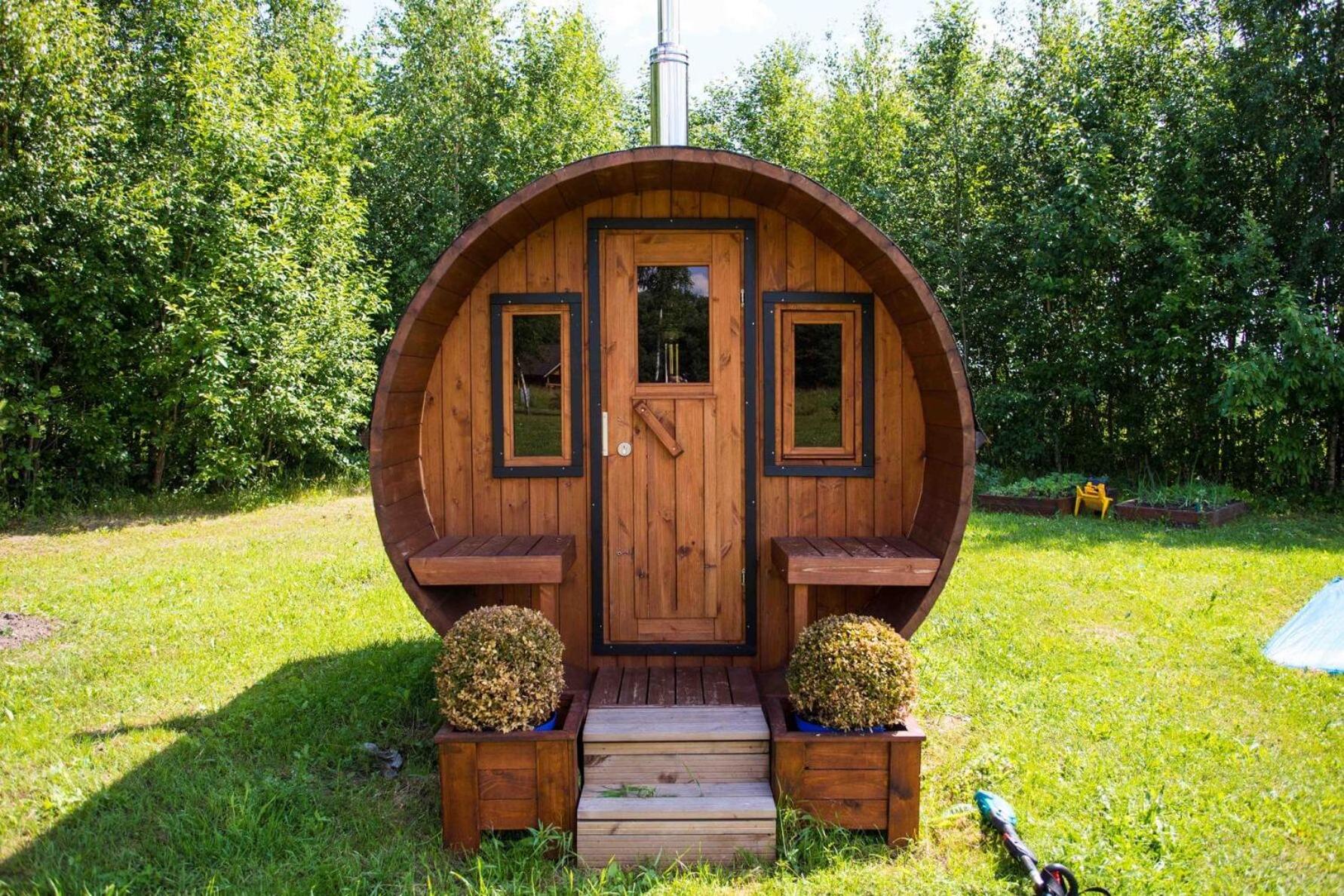 One-Bedroom House - Photo 8