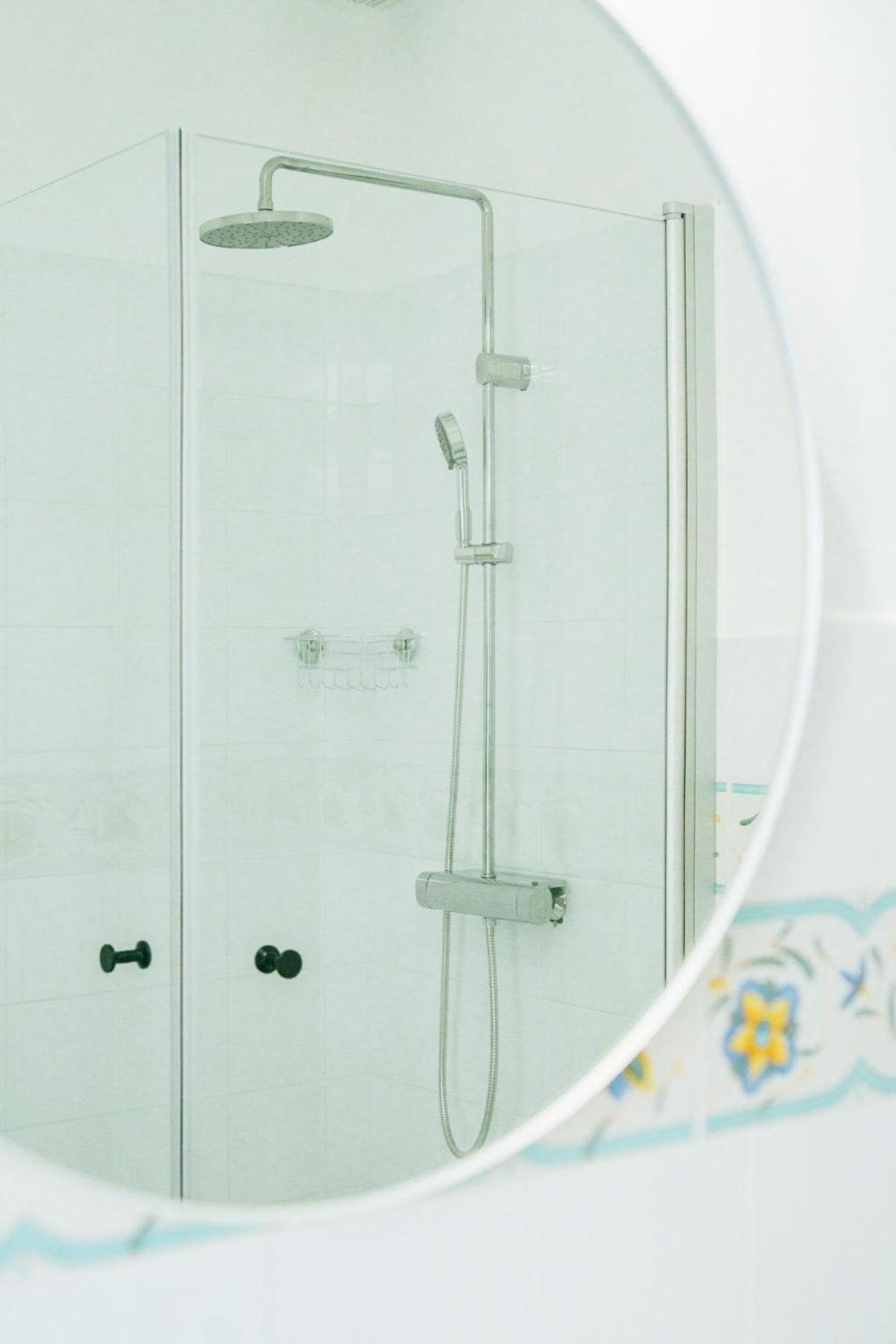Double Room with Private Bathroom - Photo 5