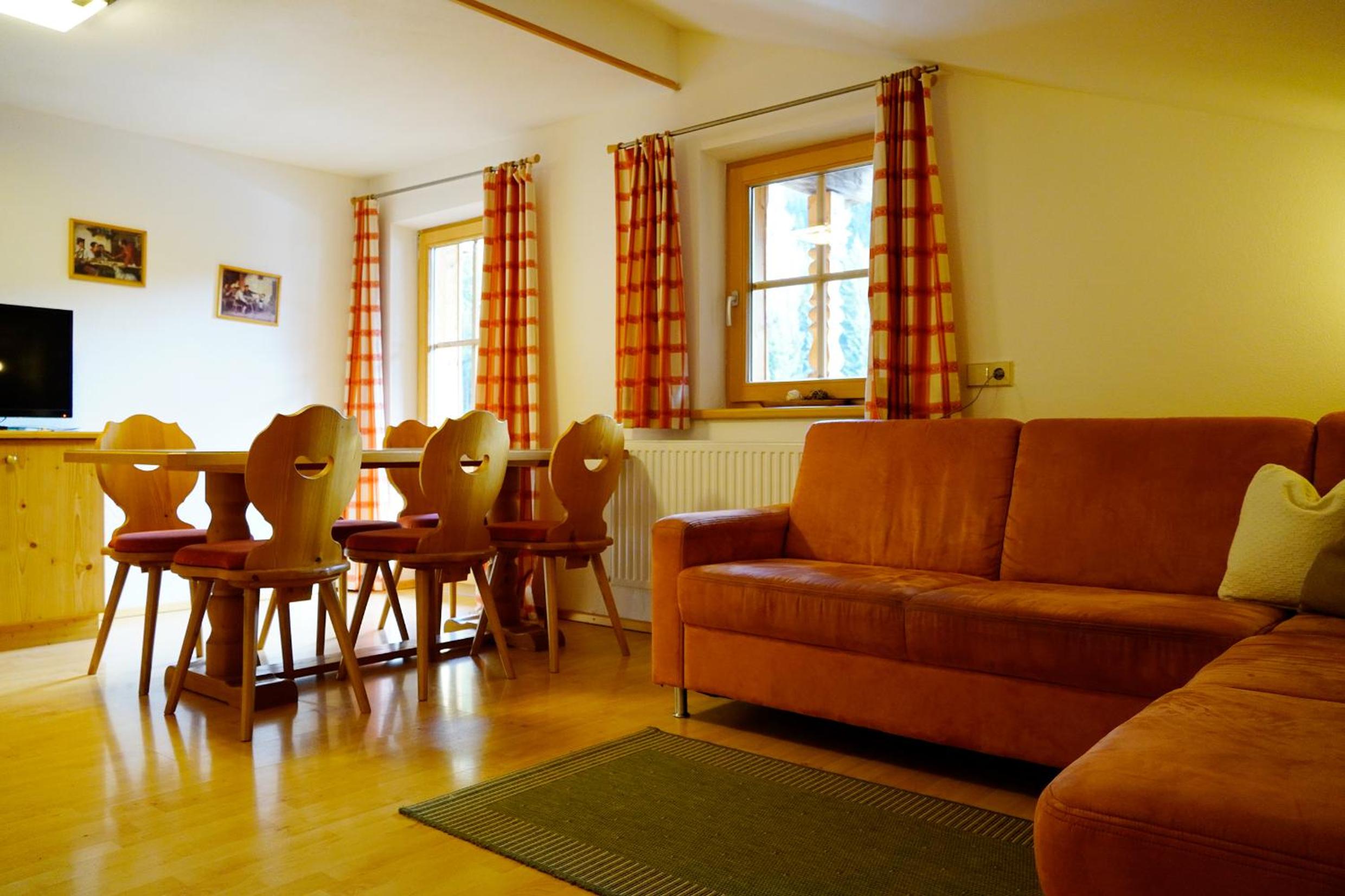 Three-Bedroom Apartment photo 2