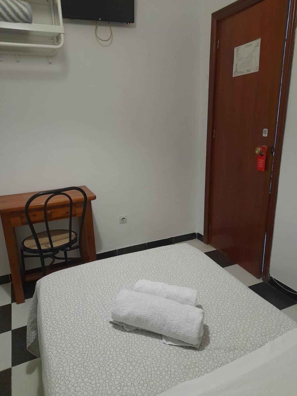 Economy Single Room photo 2