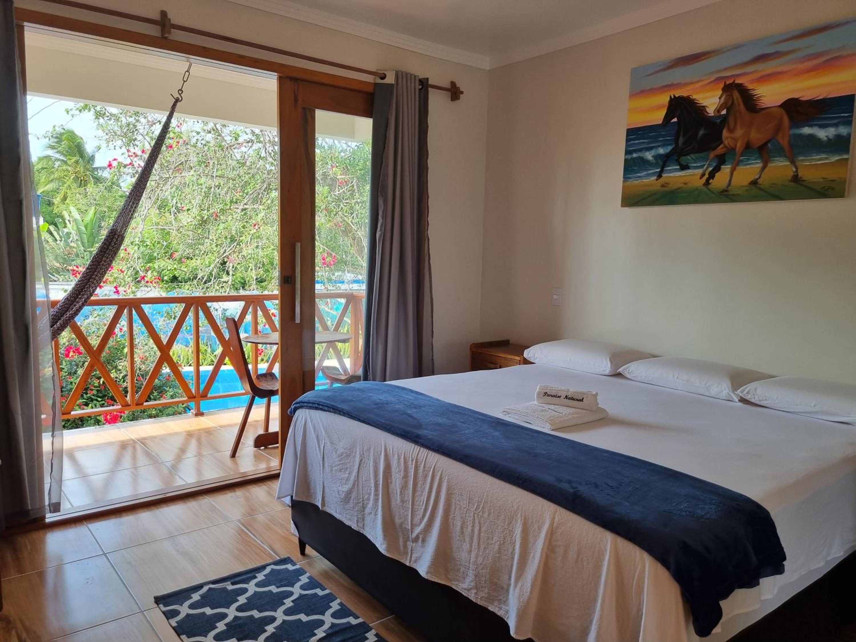 Deluxe Queen Room with Two Queen Beds photo 1
