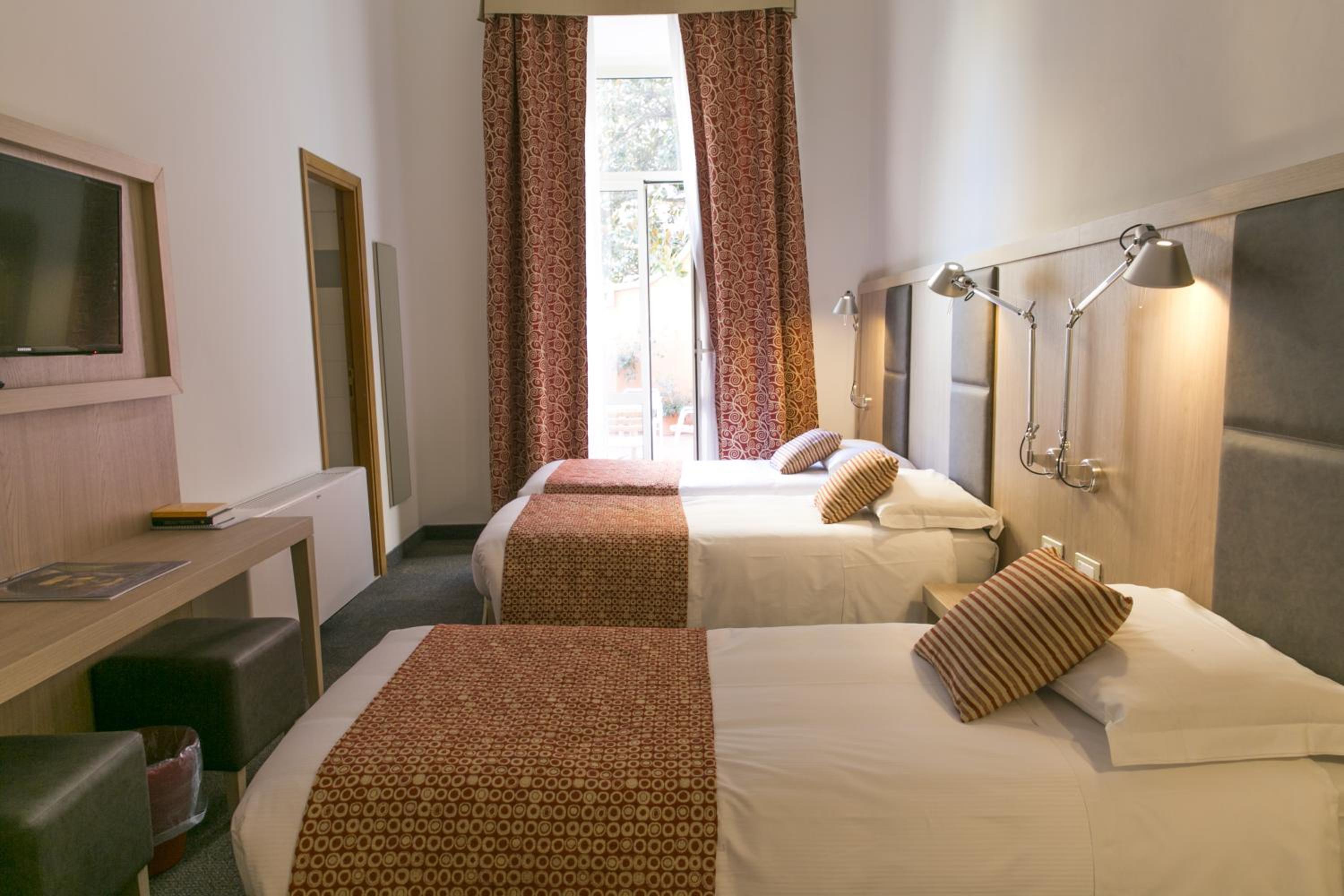 Quadruple Room photo 1