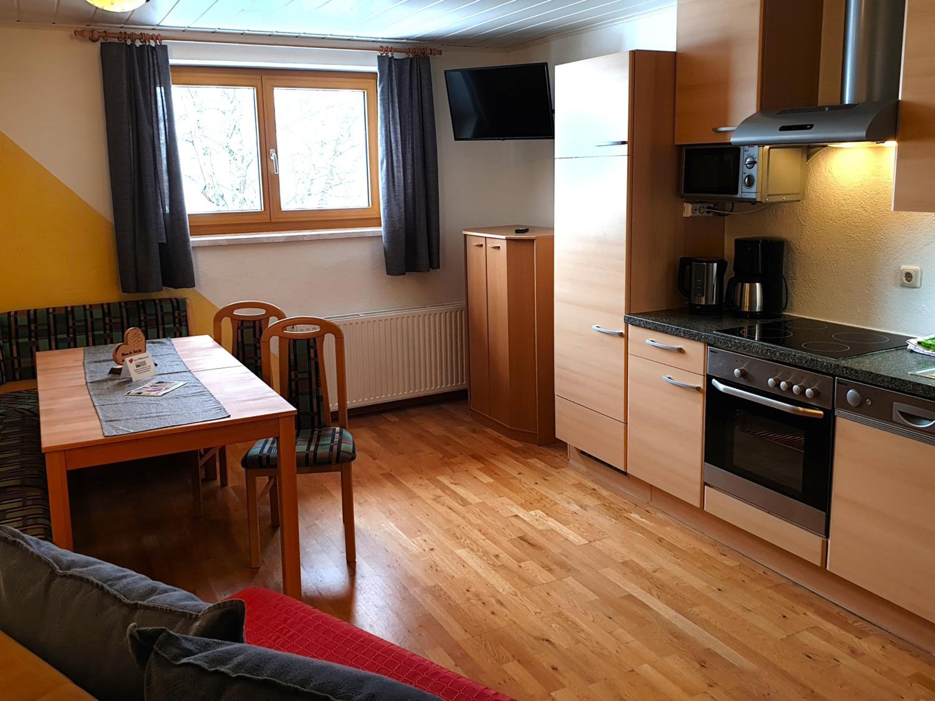 Two-Bedroom Apartment with Balcony photo 2