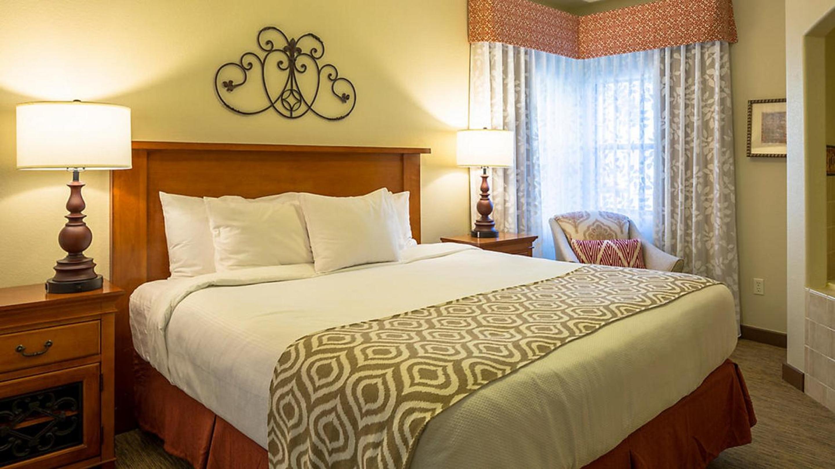 One-Bedroom Master Suite