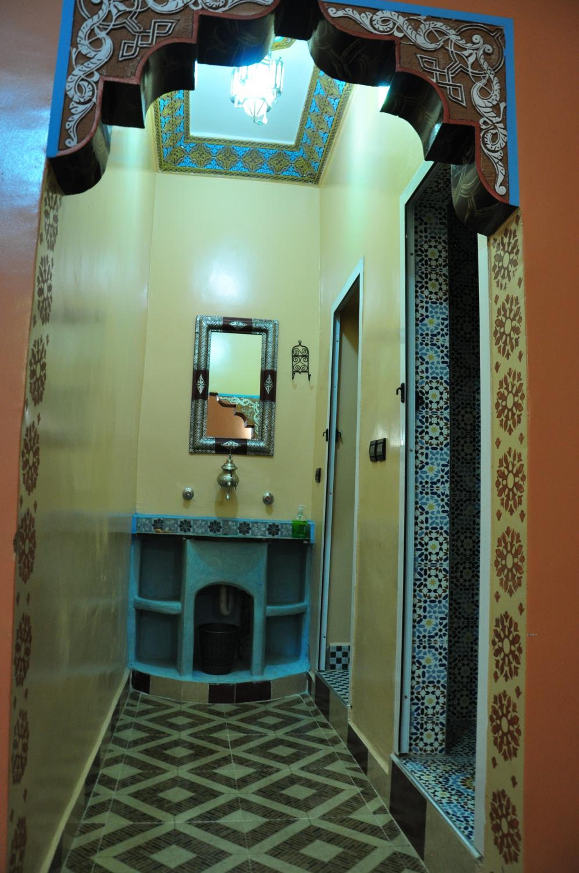 Family Room - Photo 13