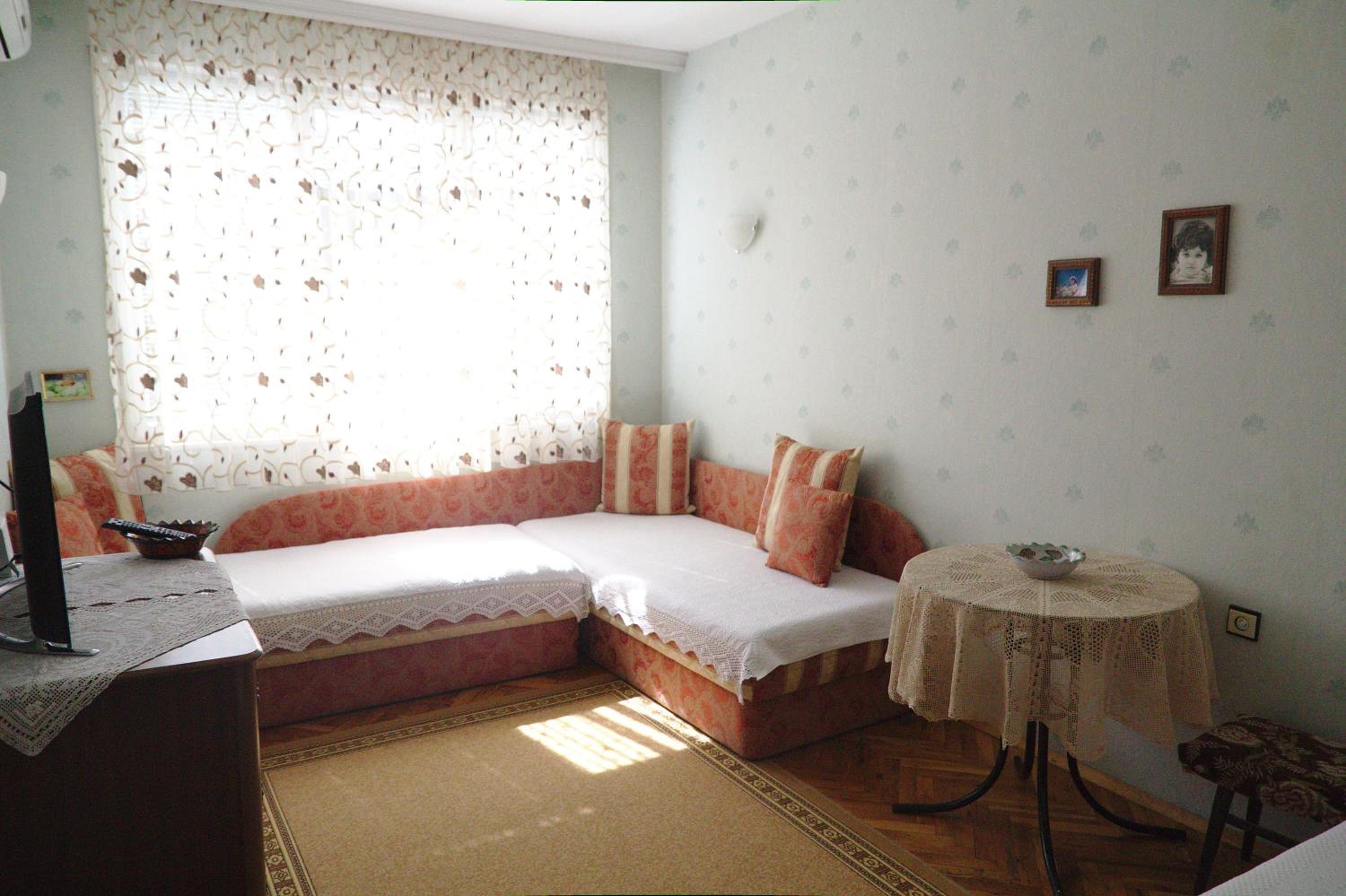 Three-Bedroom Apartment photo 2