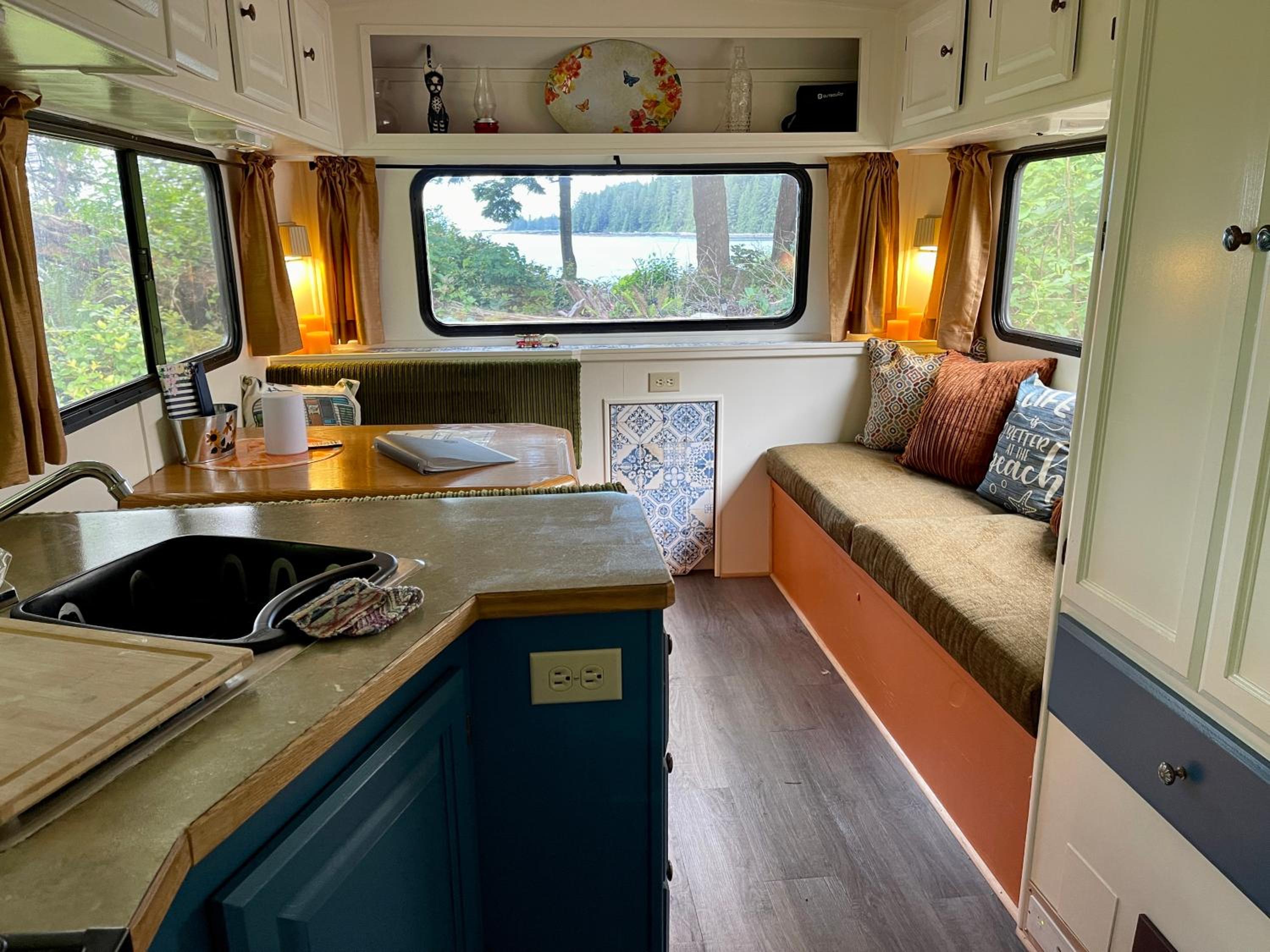 Barrie Cozy Trailer photo 1
