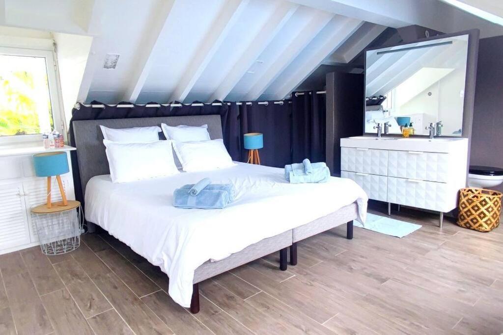 Villa photo 1