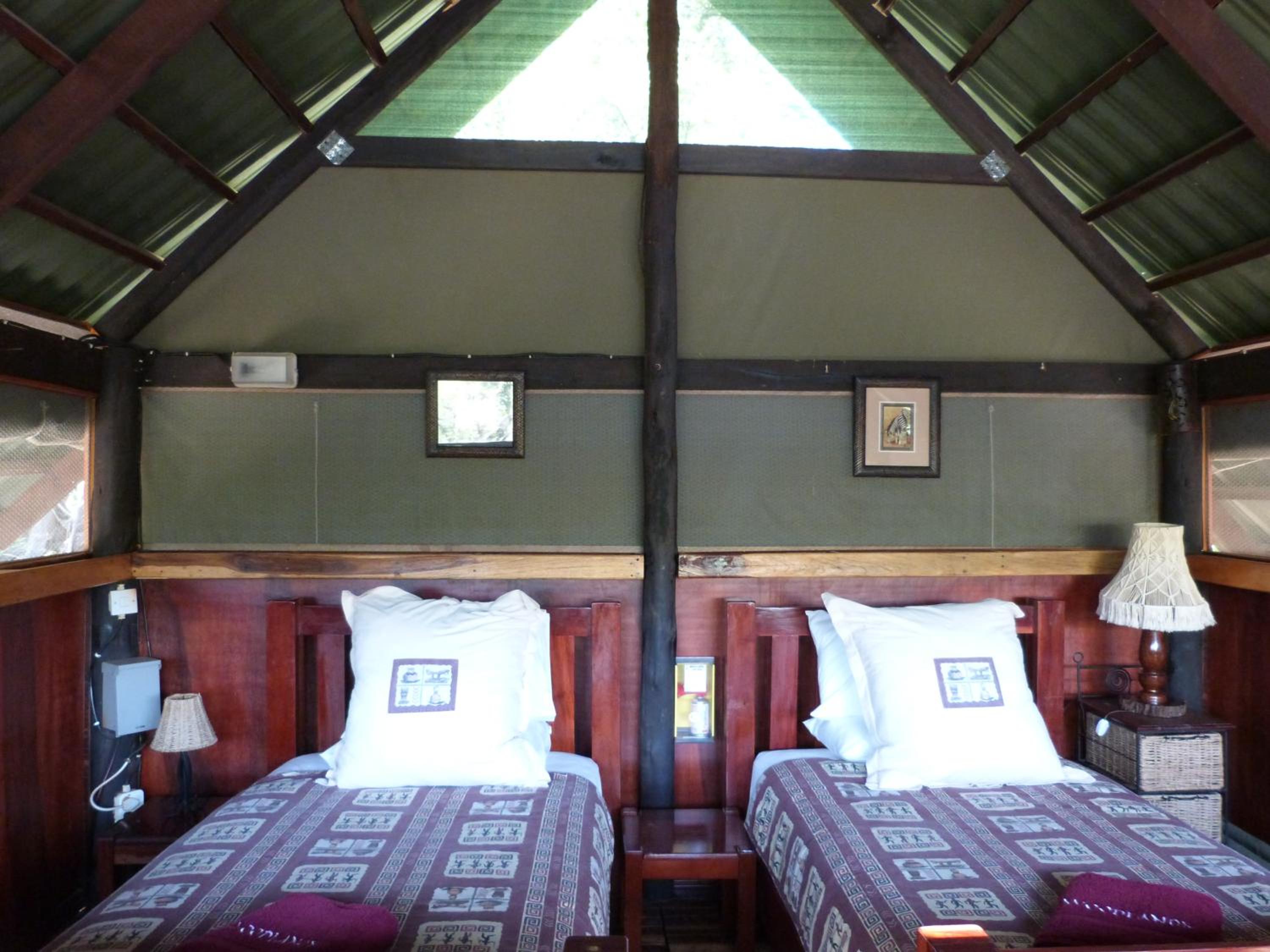 One-Bedroom Chalet - The Deck Room photo 3