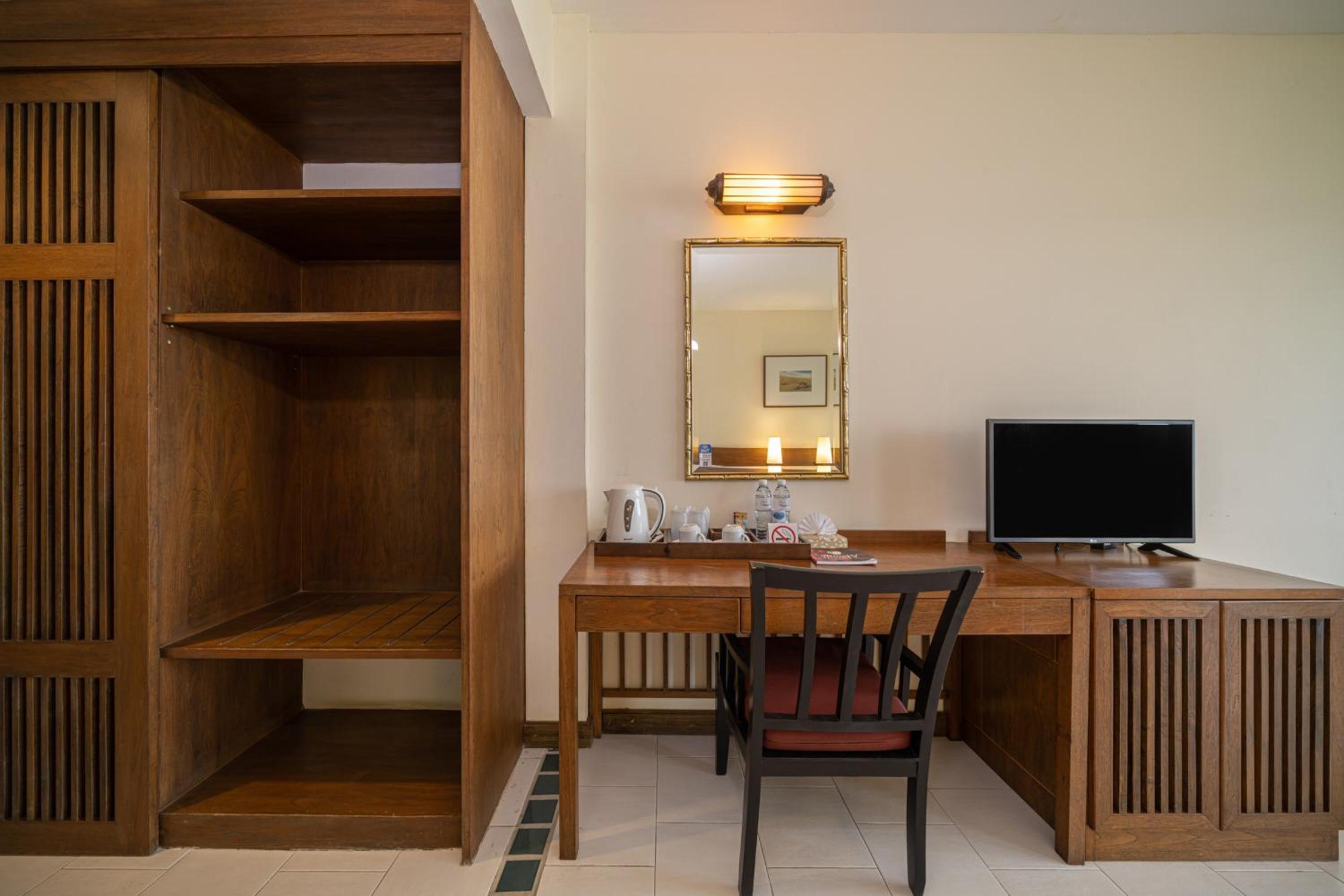 Villa - Photo 2