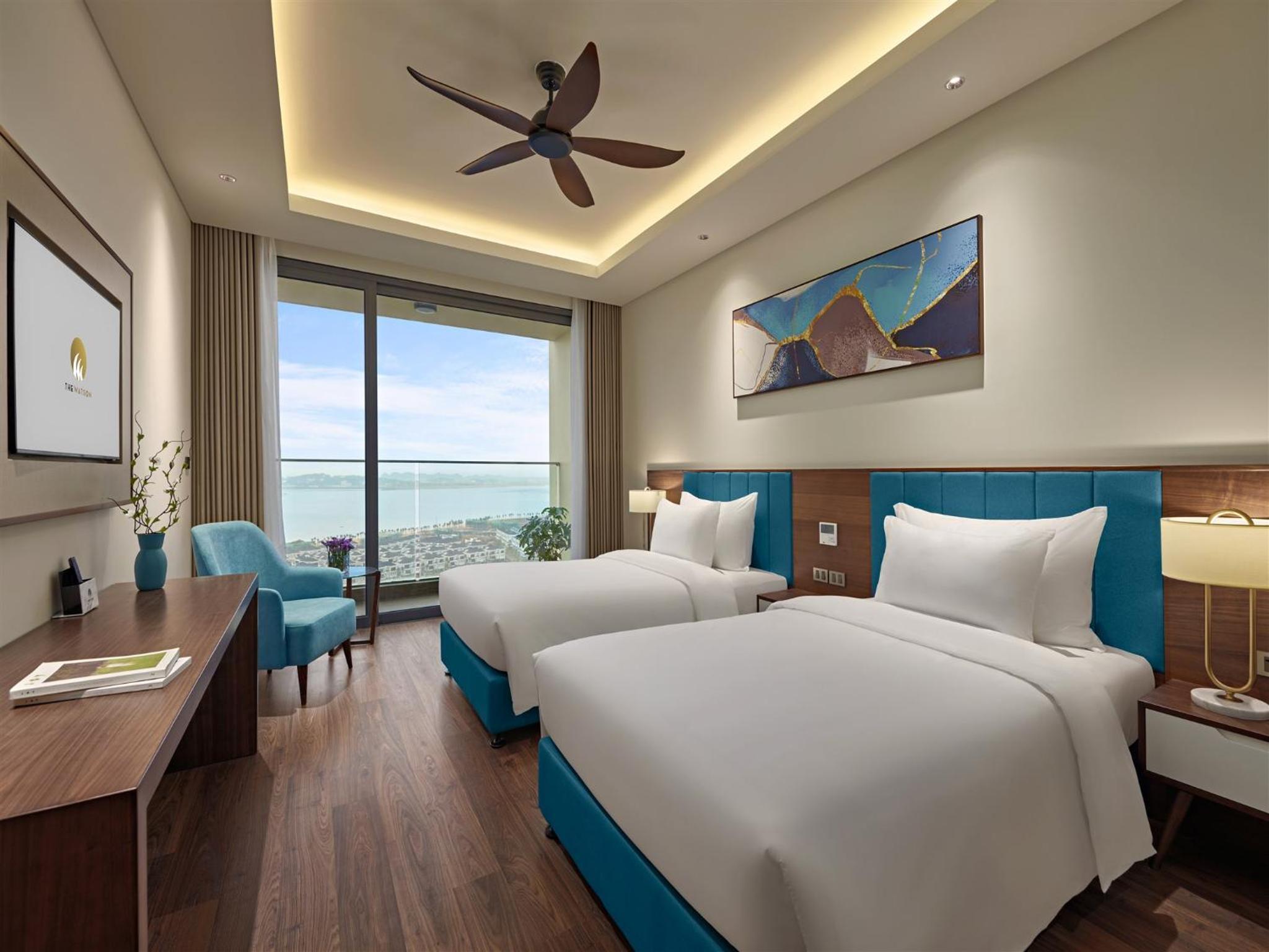 Suite Twin Room with Ocean View Balcony - Photo 7