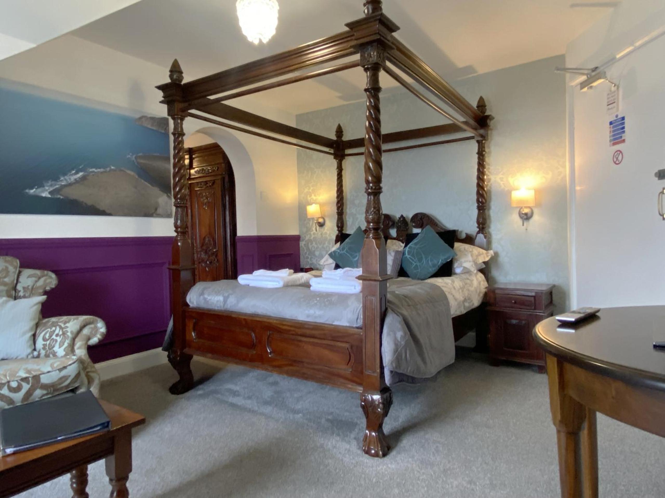 Superior Suite with Sea View - Photo 1