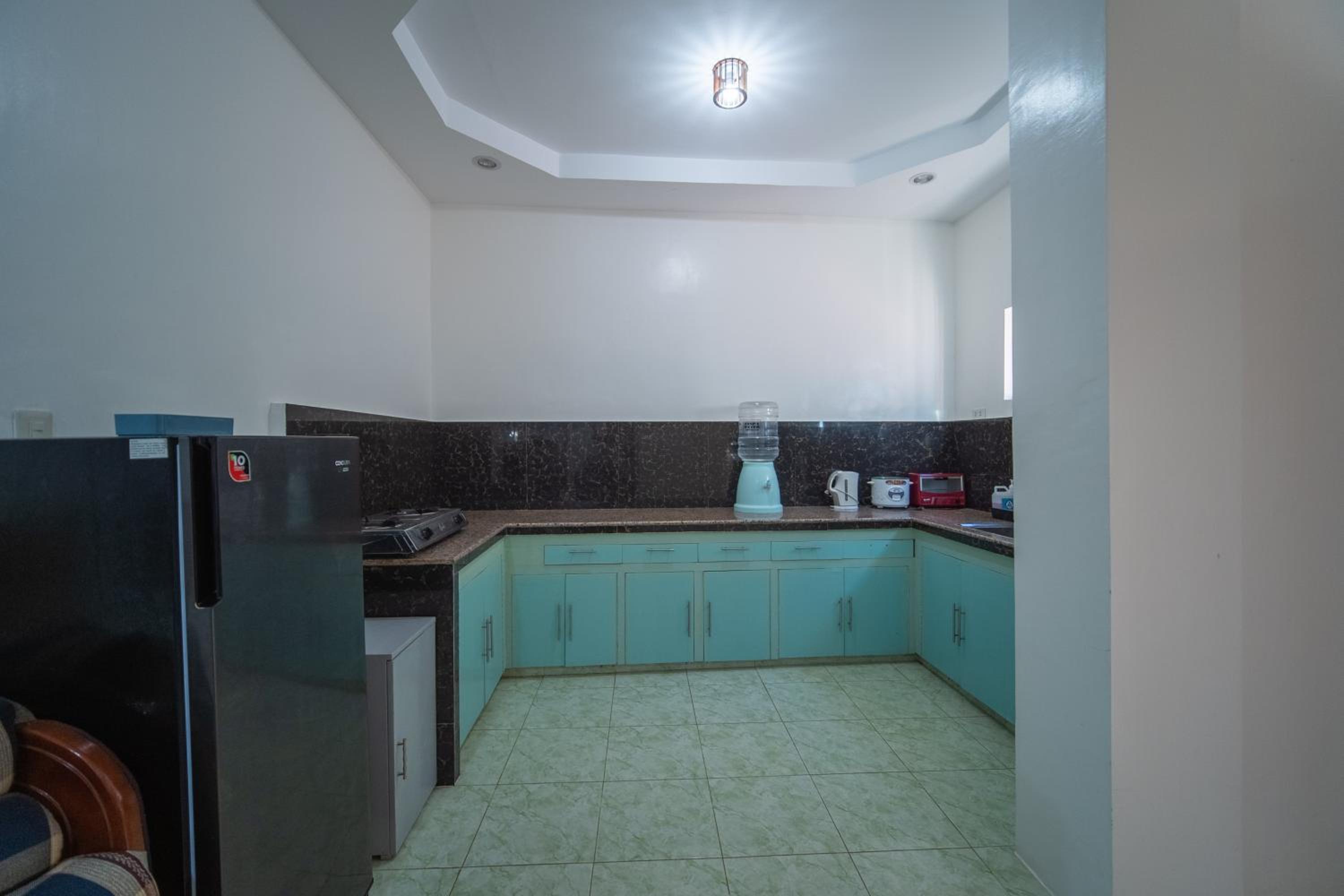 Apartment with Garden View - Photo 34