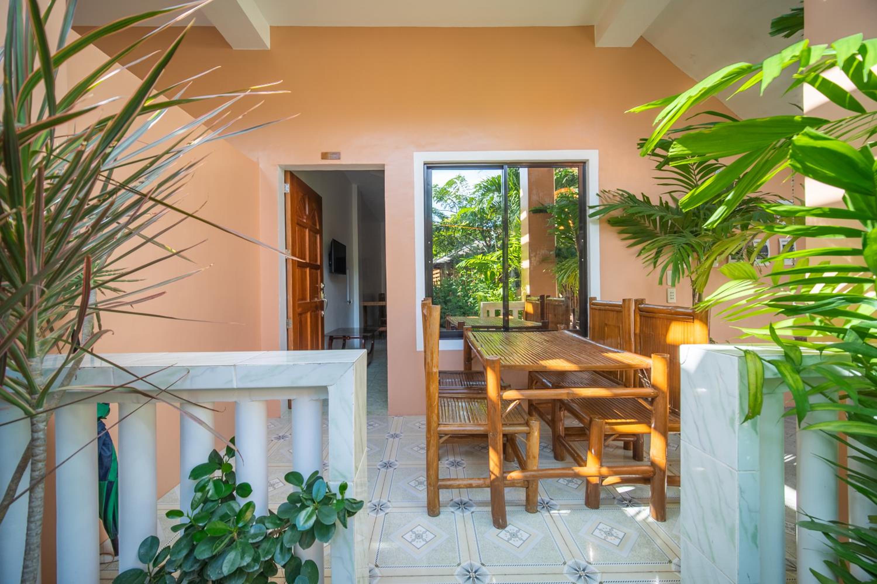 Apartment with Garden View - Photo 29