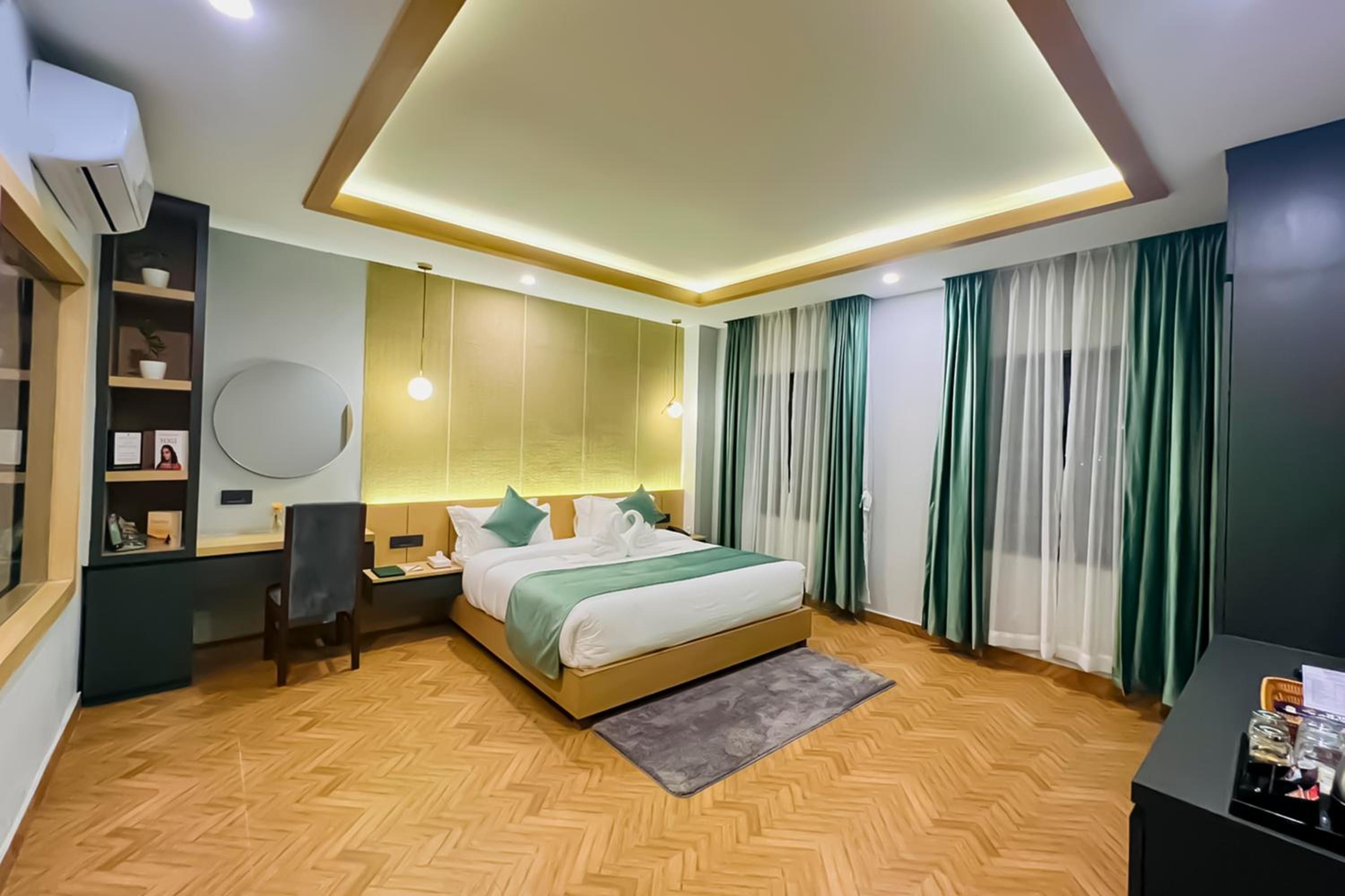 Executive Suite