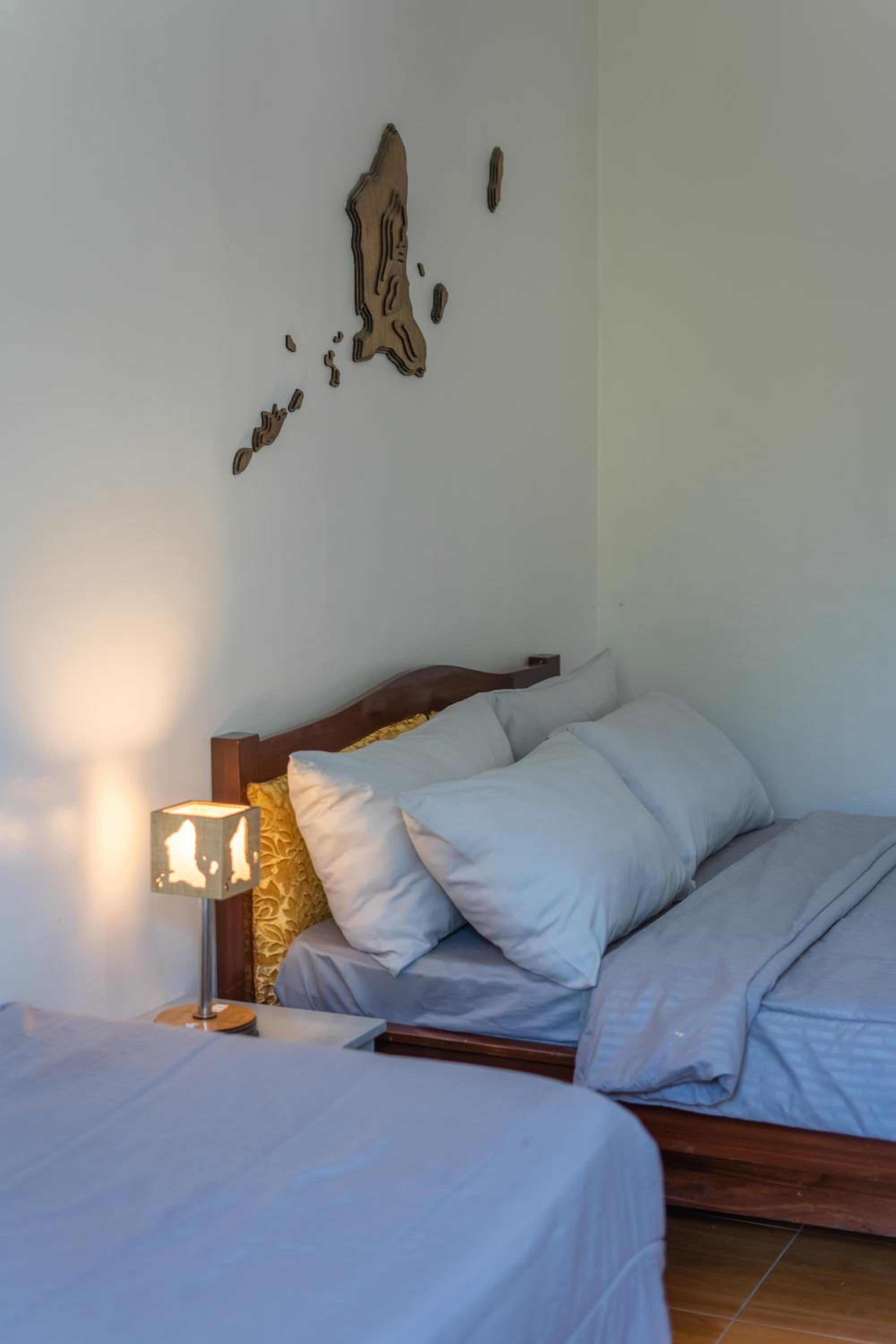 Deluxe Double Room with Extra Bed - Photo 7