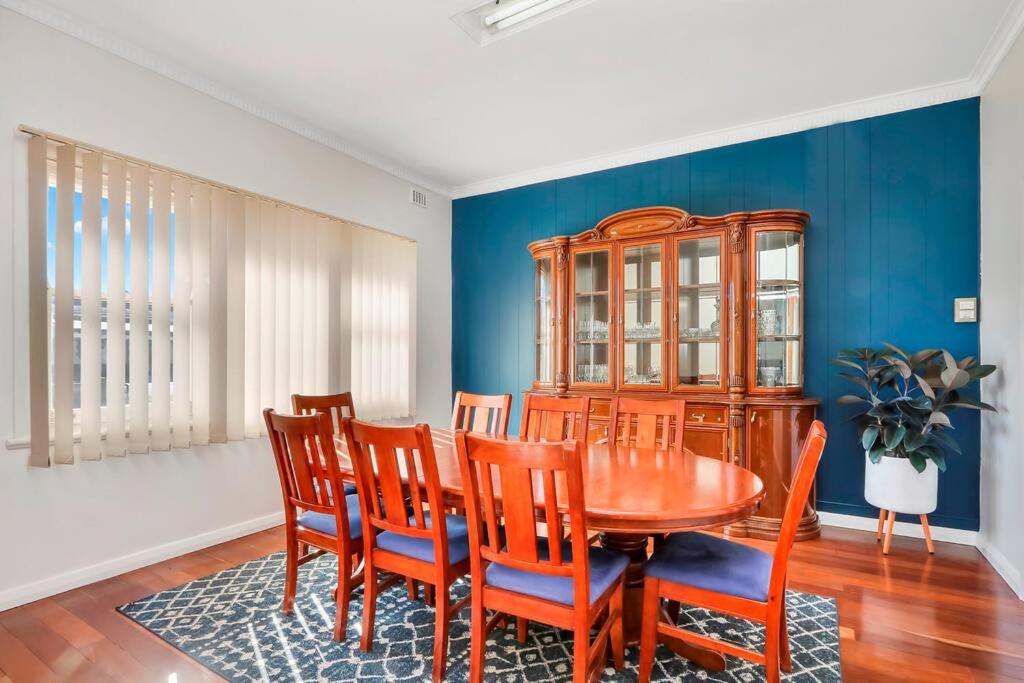 Four-Bedroom House photo 3