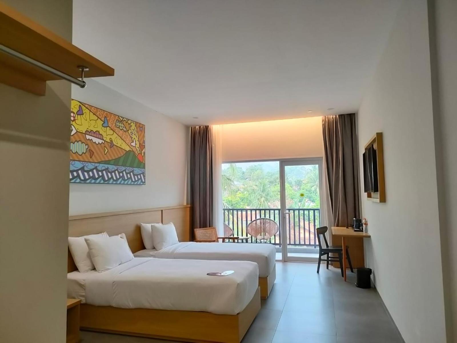 Standard Double or Twin Room with Garden View photo 3