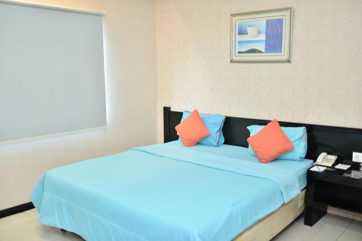 Deluxe King Room - Photo 3