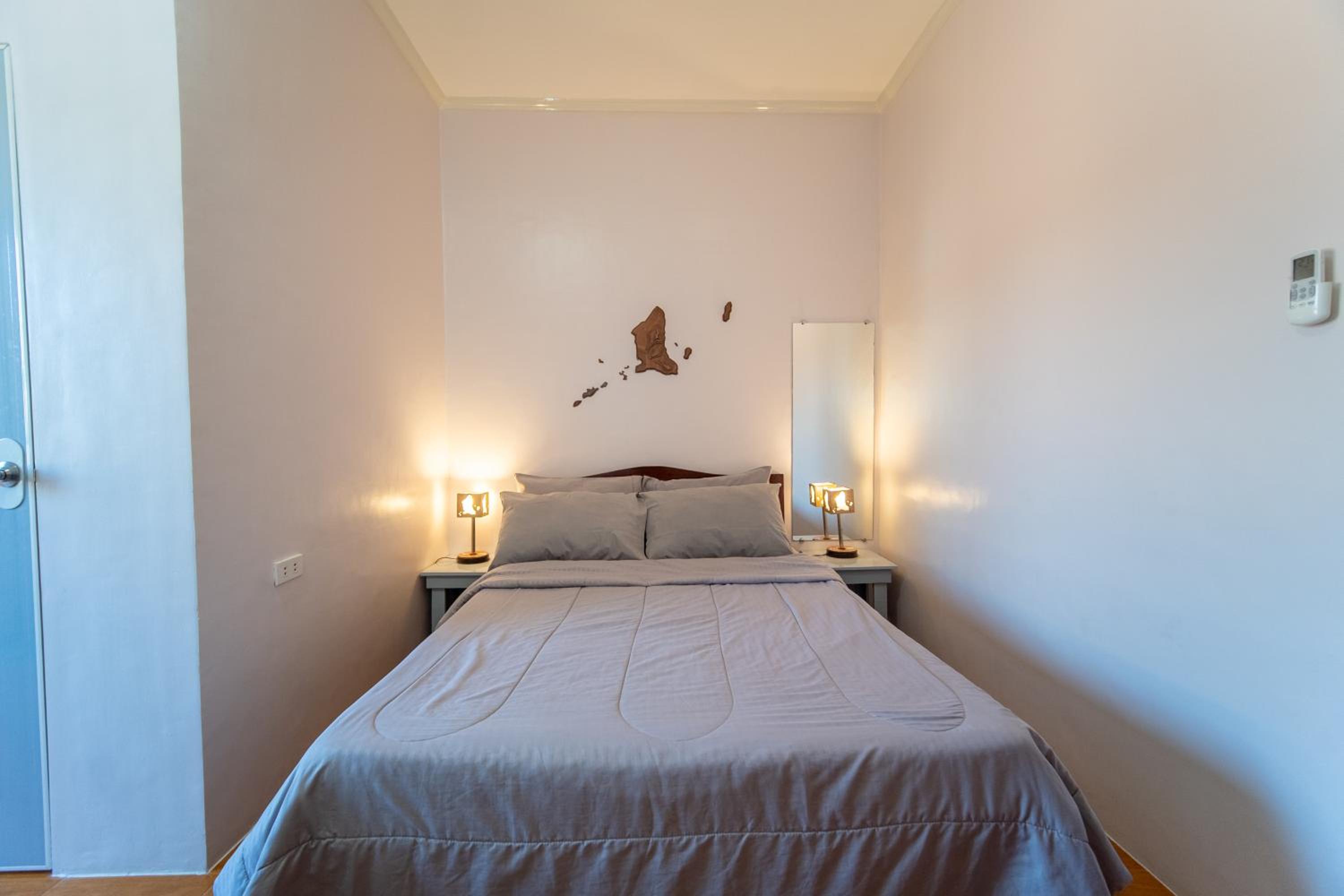 Double Room with Balcony - Photo 23