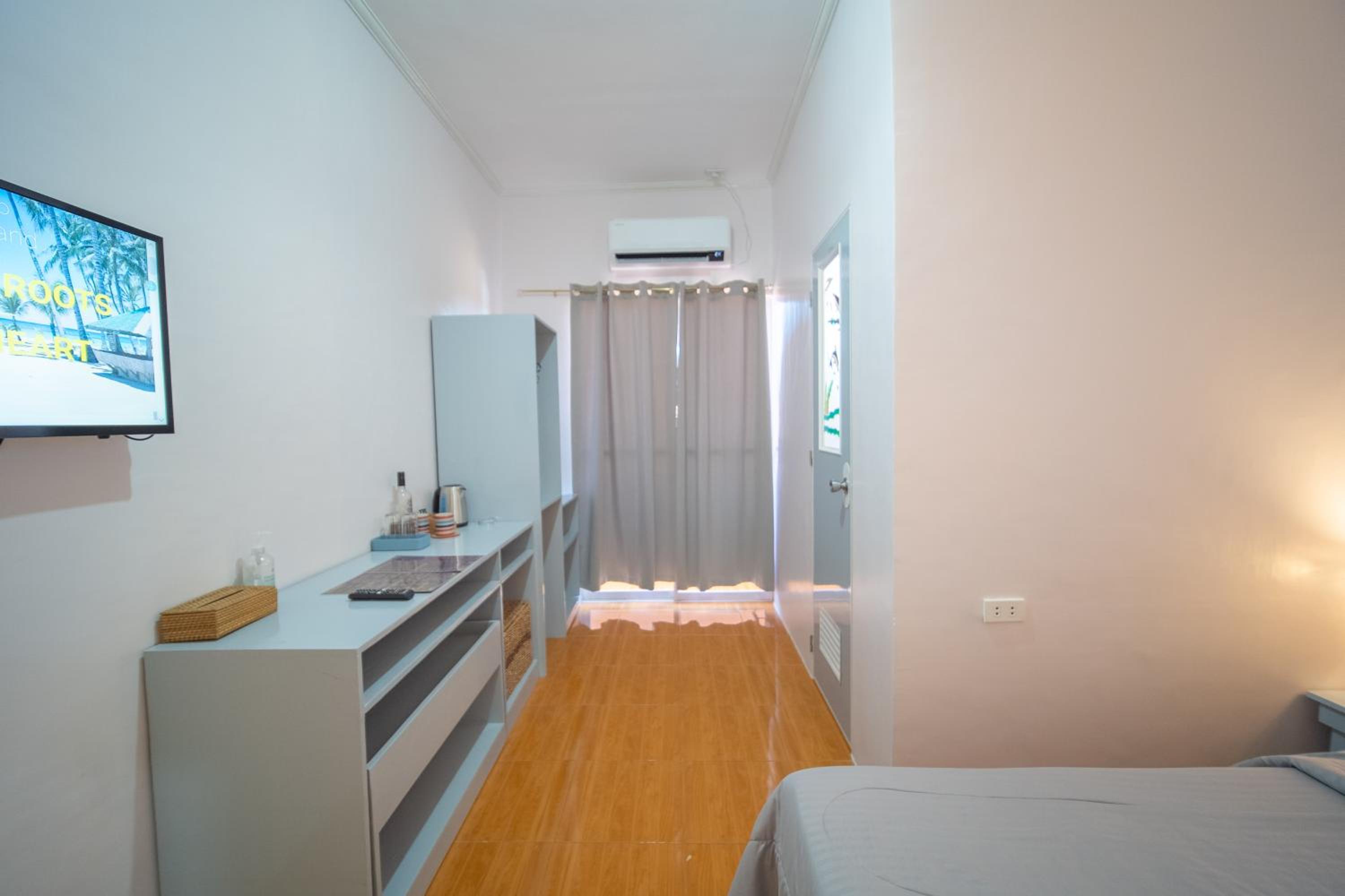 Double Room with Balcony - Photo 25