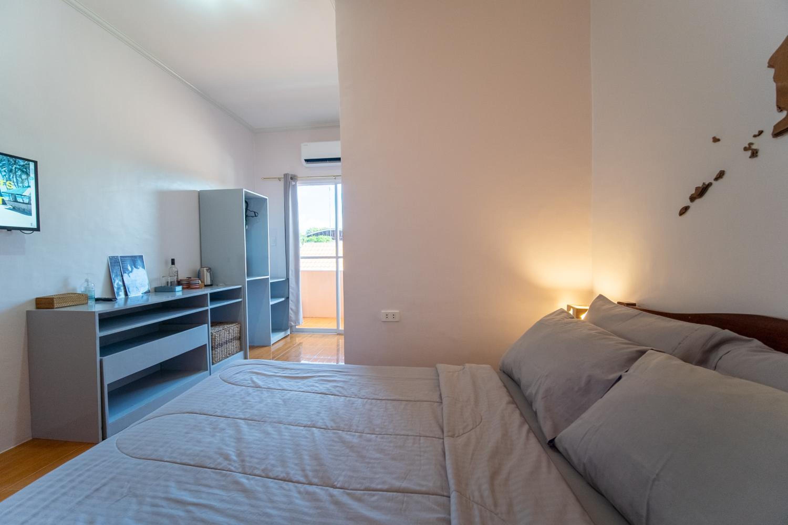 Double Room with Balcony - Photo 26