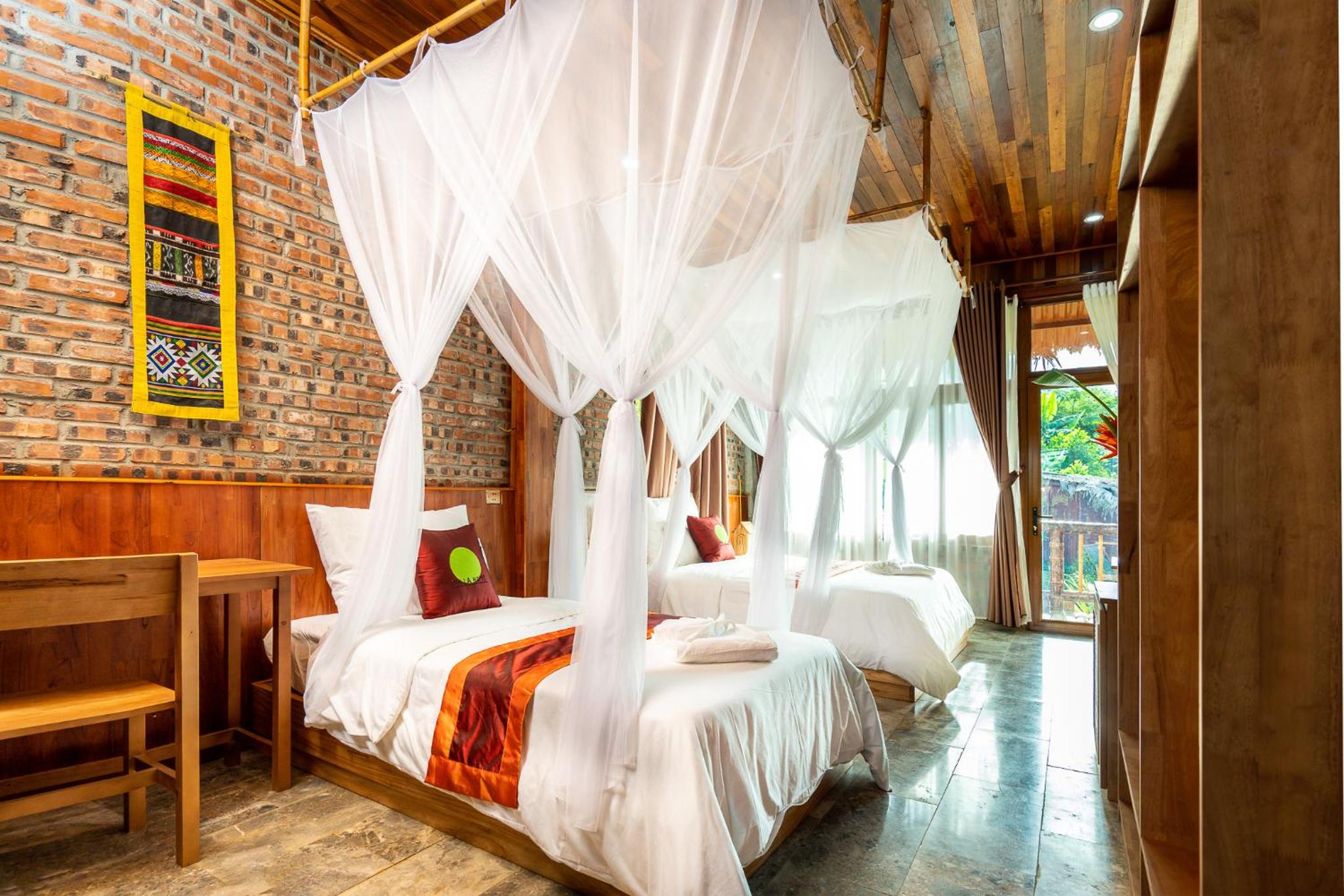 Twin Room with Balcony photo 1