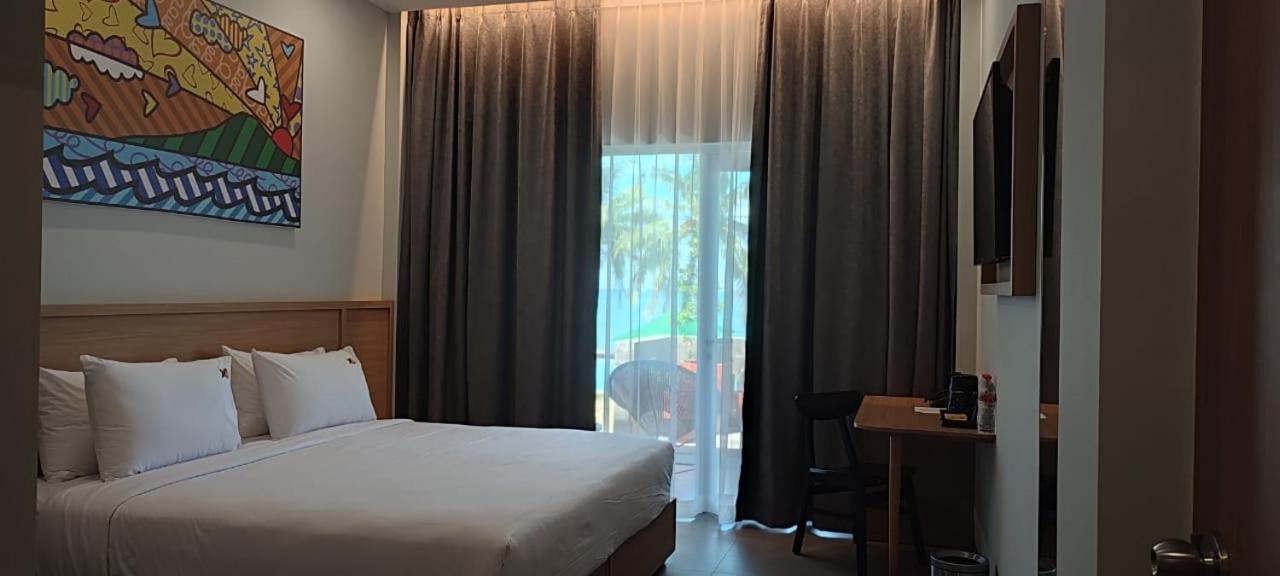 Deluxe Double or Twin Room with Sea View photo 1