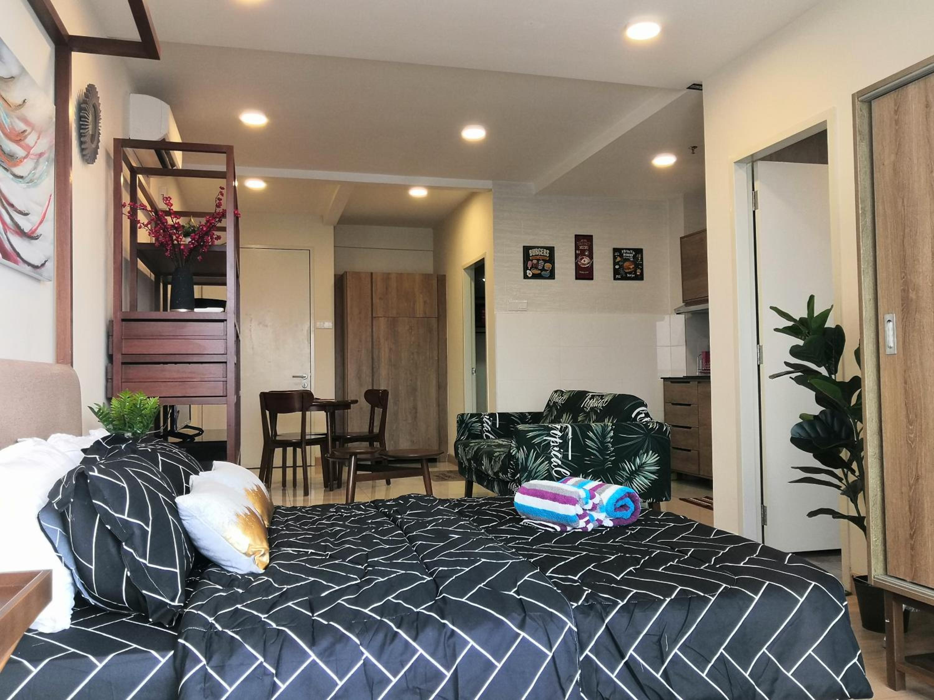 Studio Apartment with Sea View photo 1