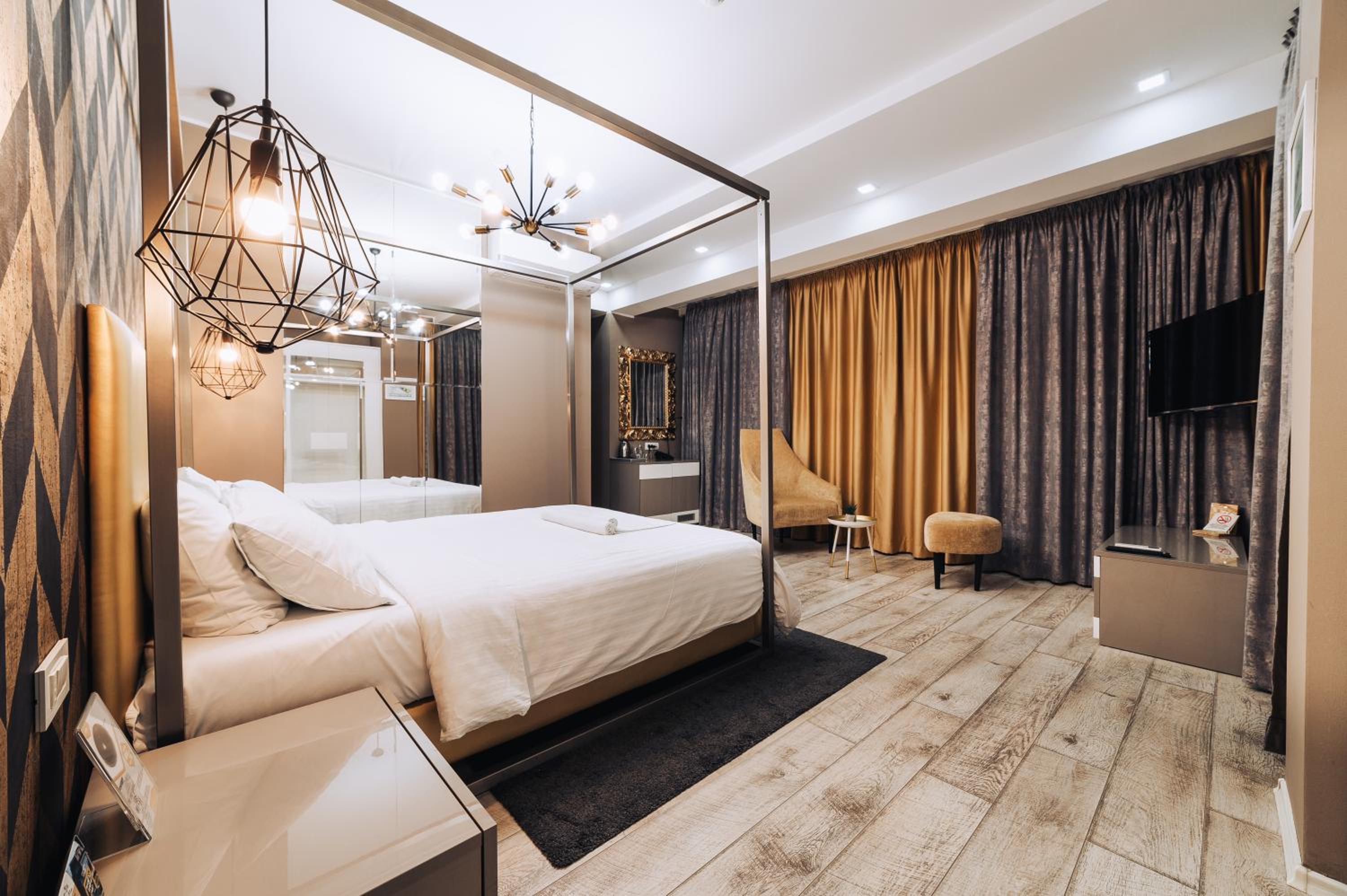 Superior Double Room - Photo 12