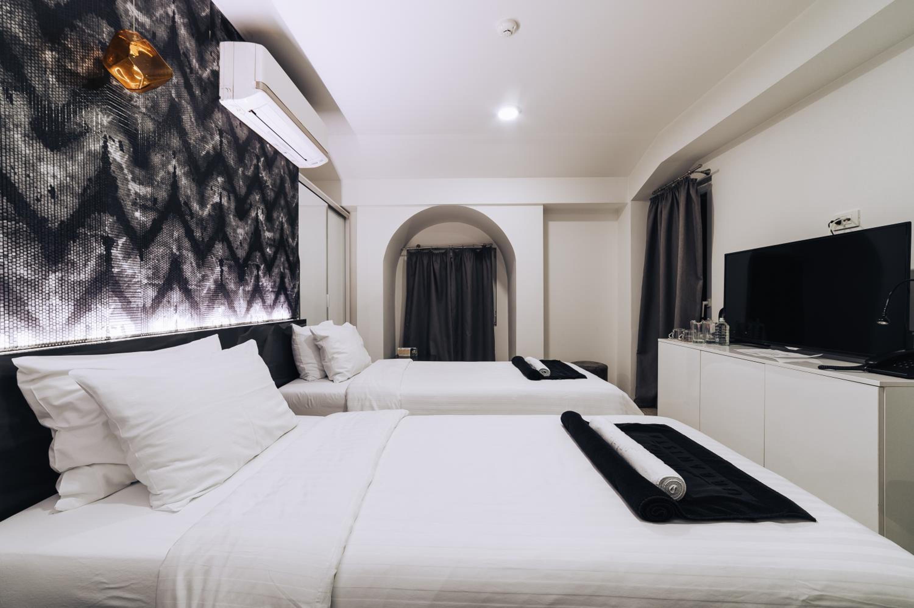 Superior Double or Twin Room with Terrace photo 3