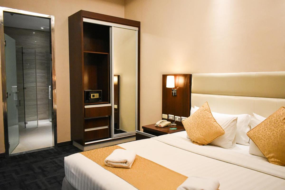 Presidential Suite II