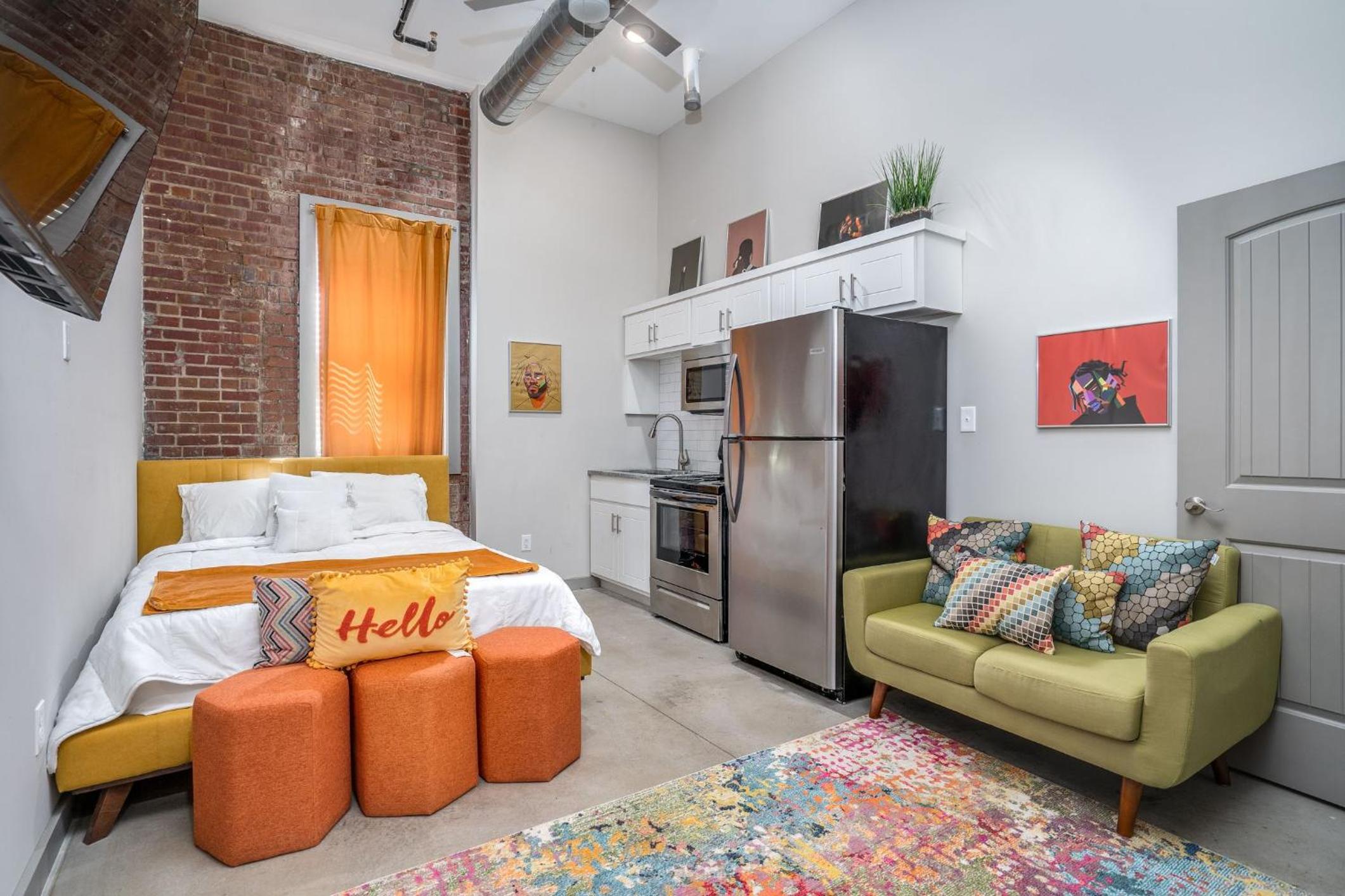 Studio Apartment photo 1