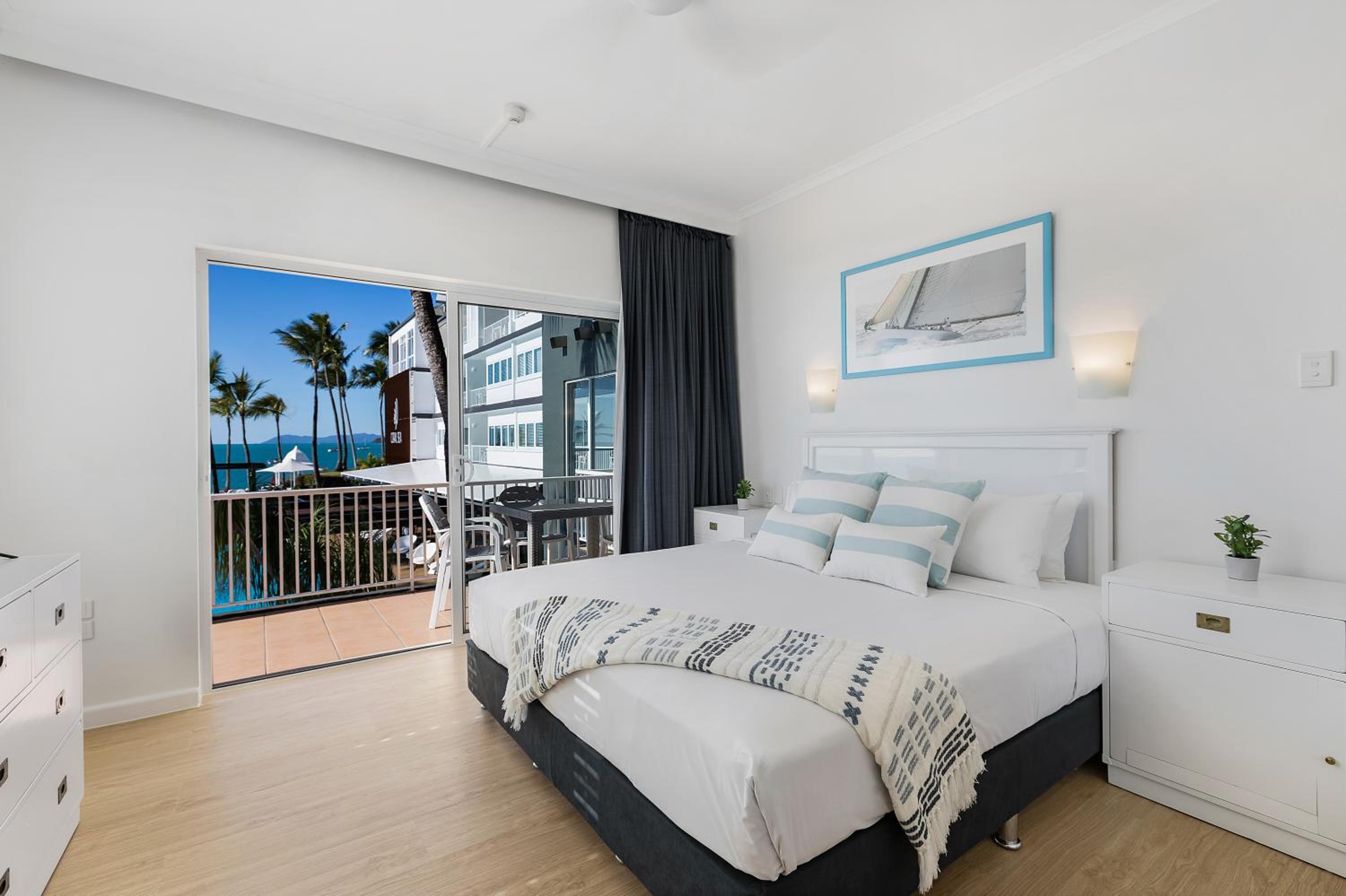 Ocean Twin Suite