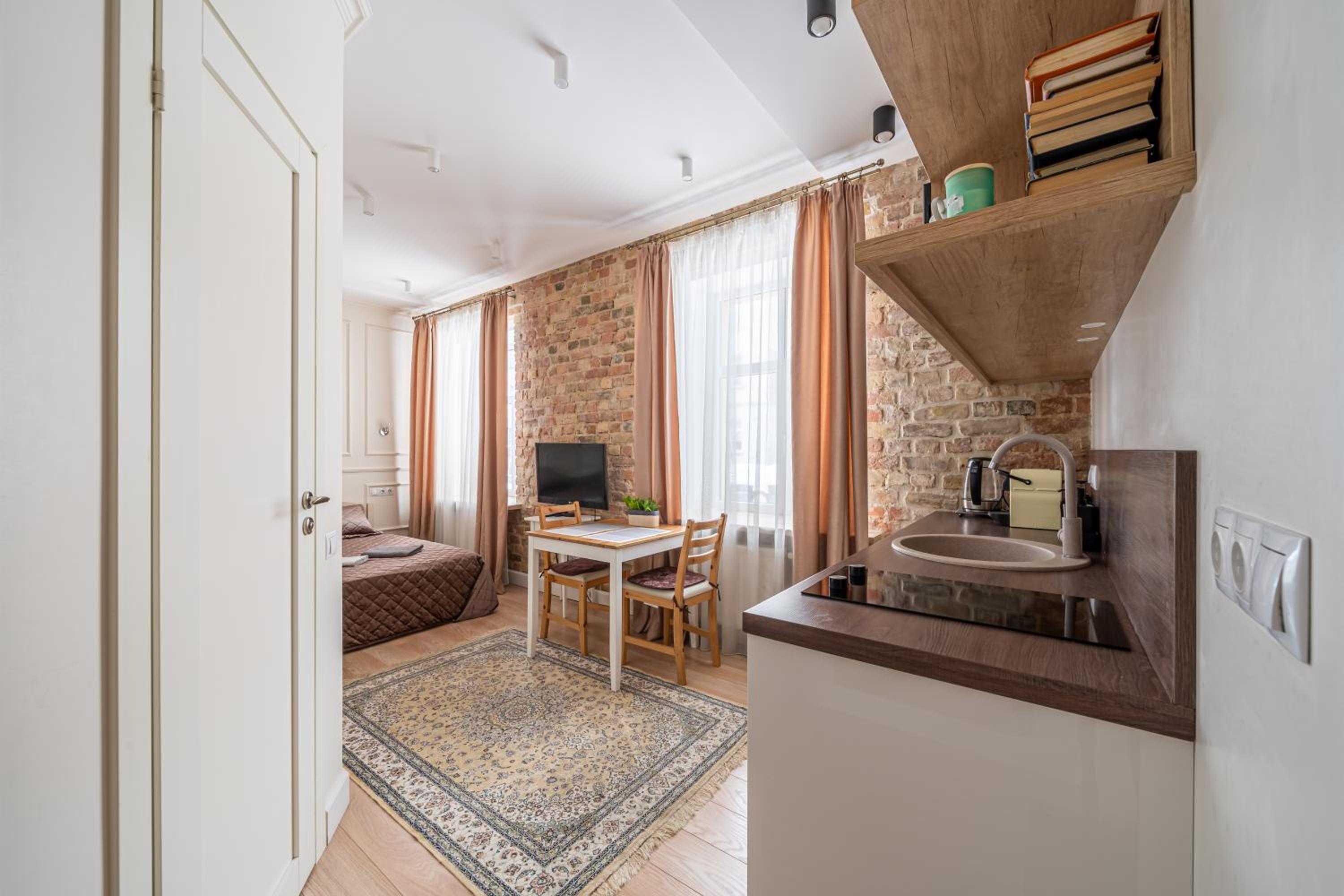 Studio Apartment