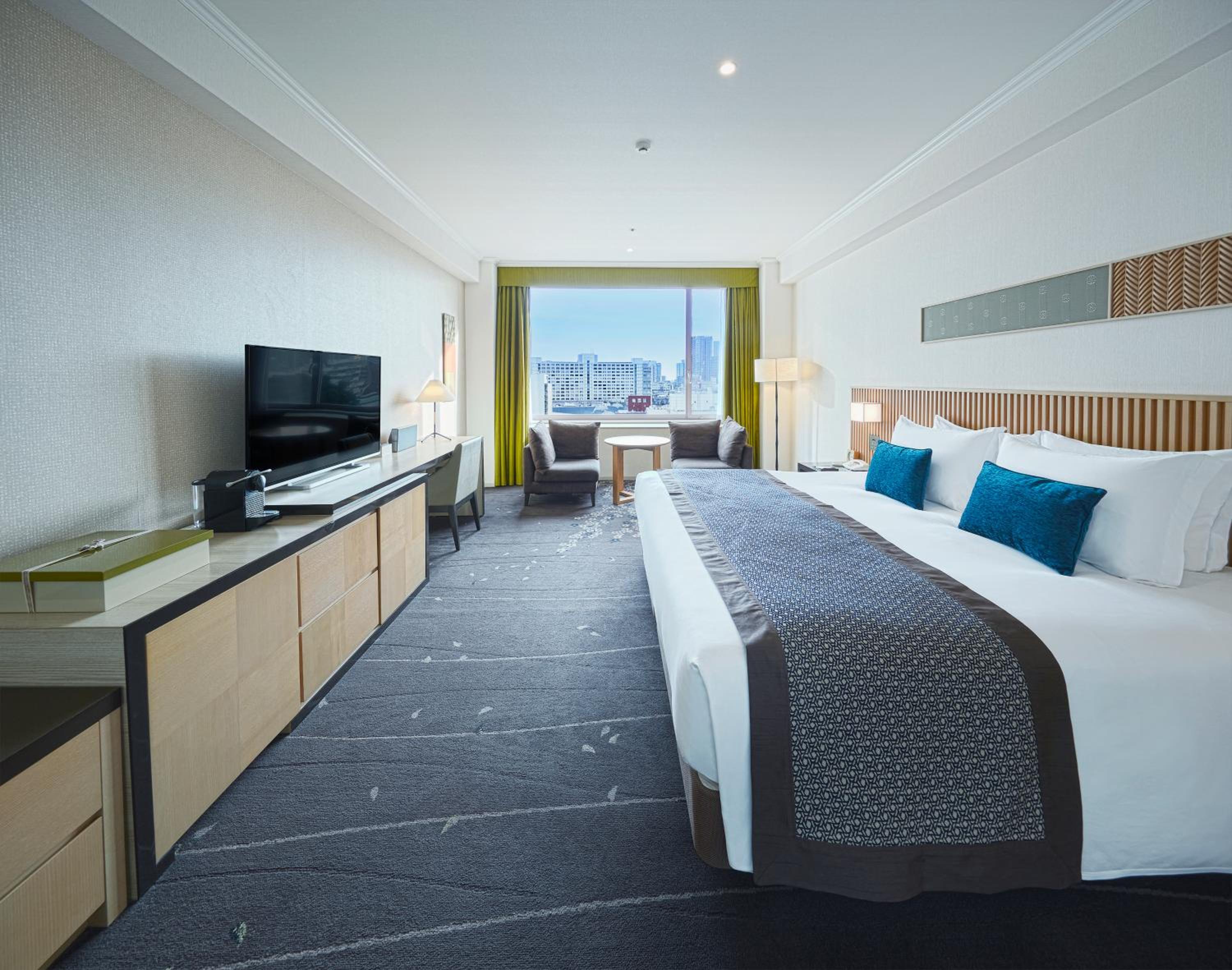 Deluxe King Room Upper Floor (Non-Smoking)+ Sauna Access photo